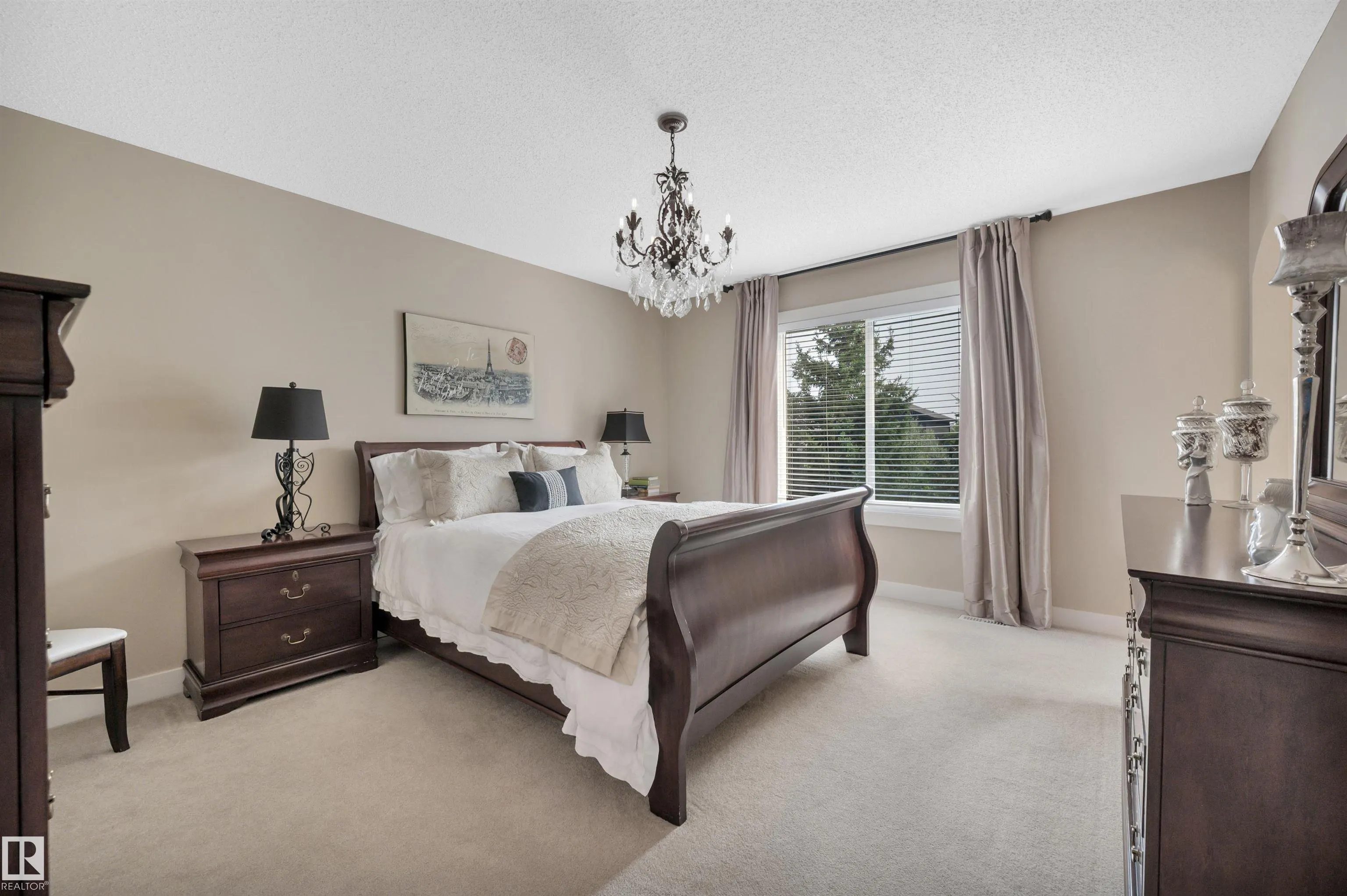 956 Chahley Crescent