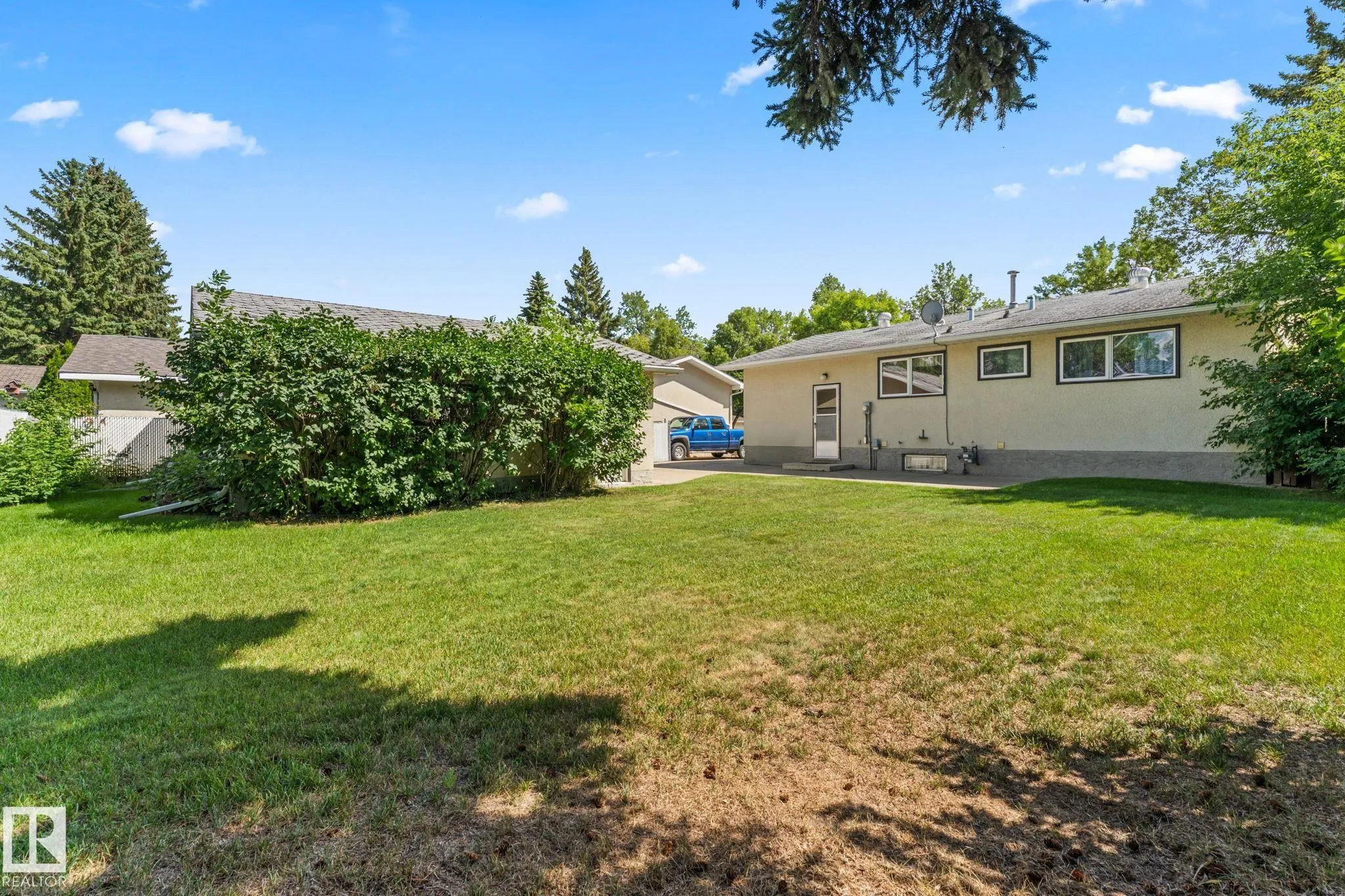 97 LAMBERT Crescent