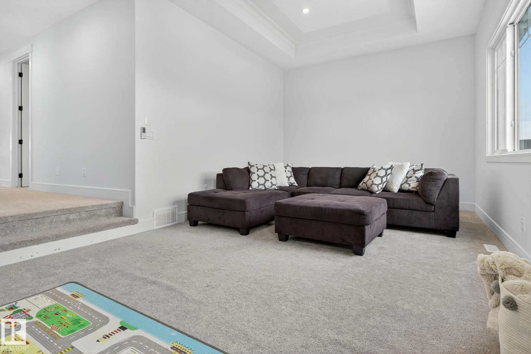 1750 TANAGER Close