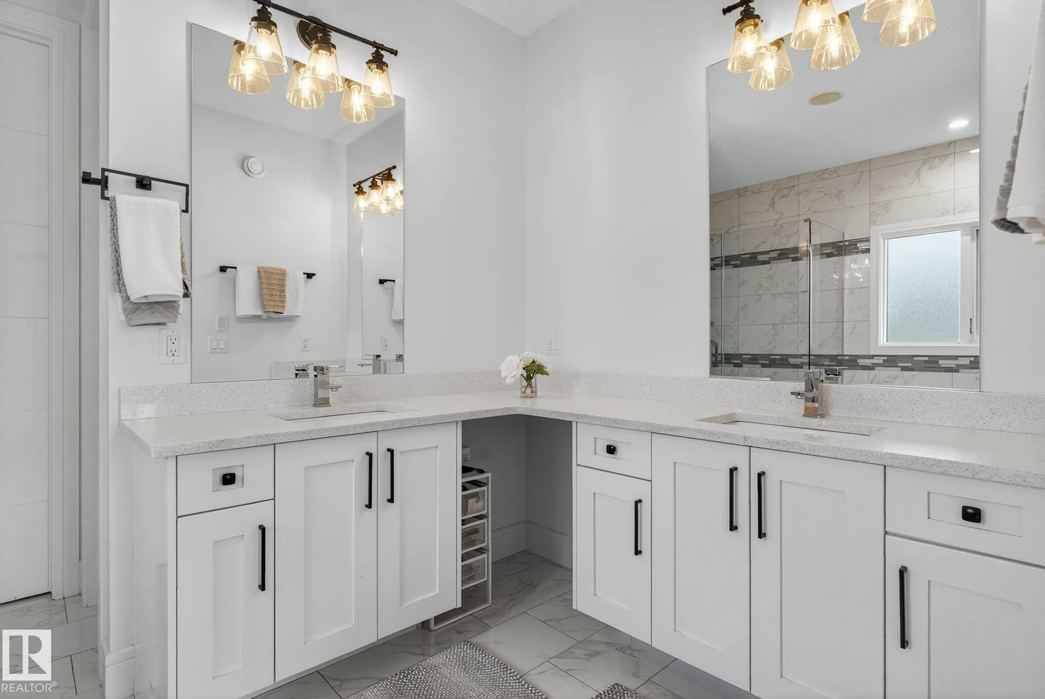 1750 TANAGER Close