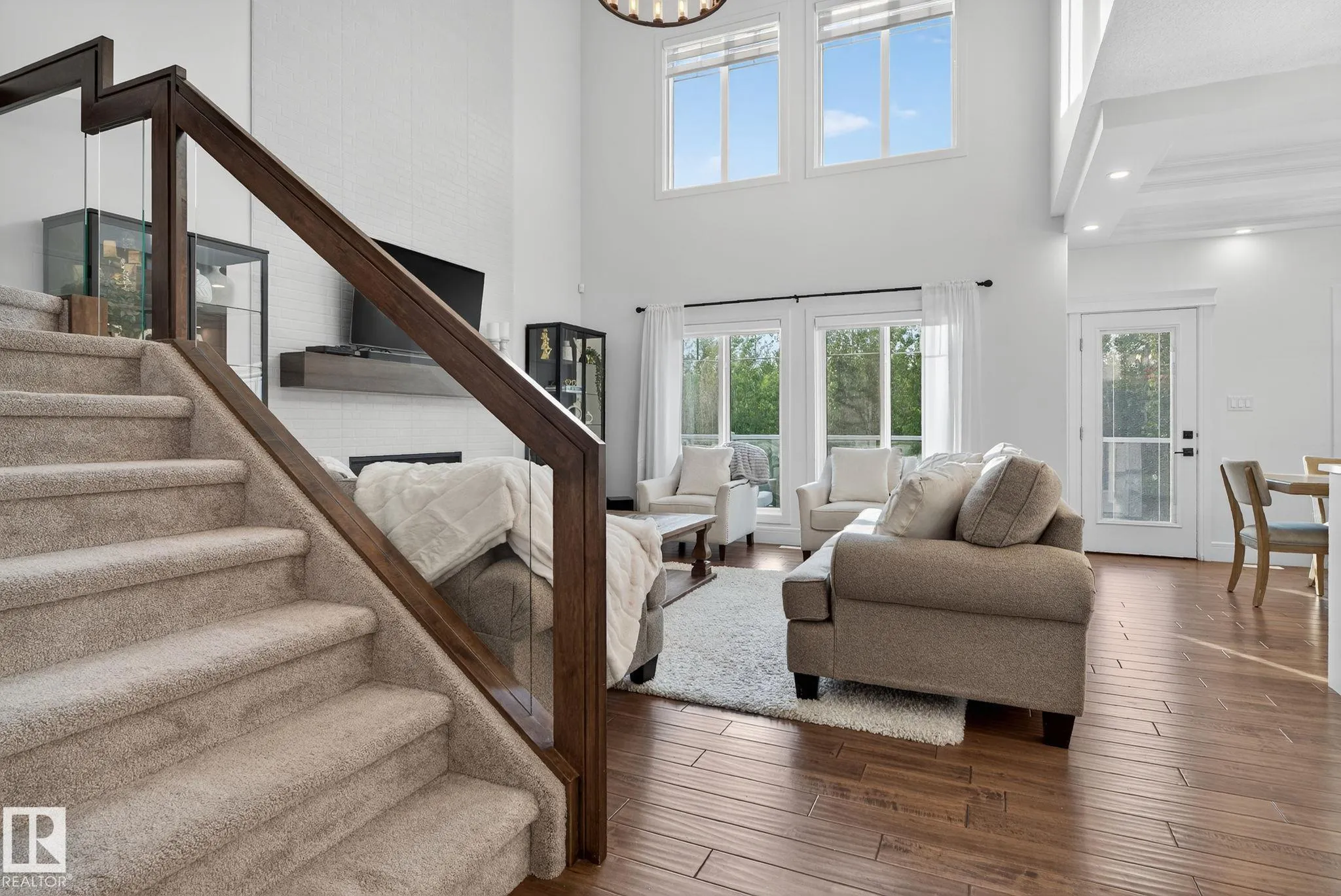 1750 TANAGER Close