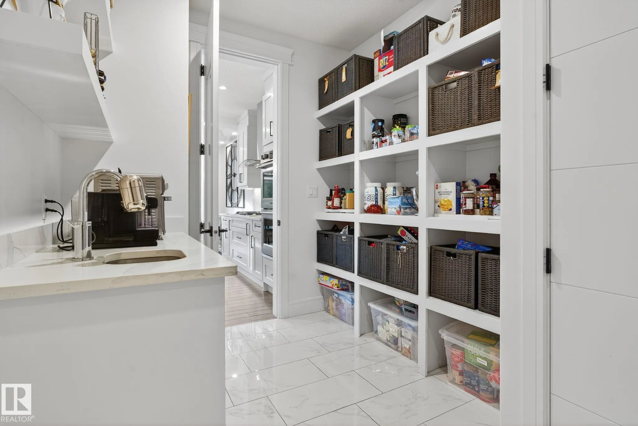 1750 TANAGER Close