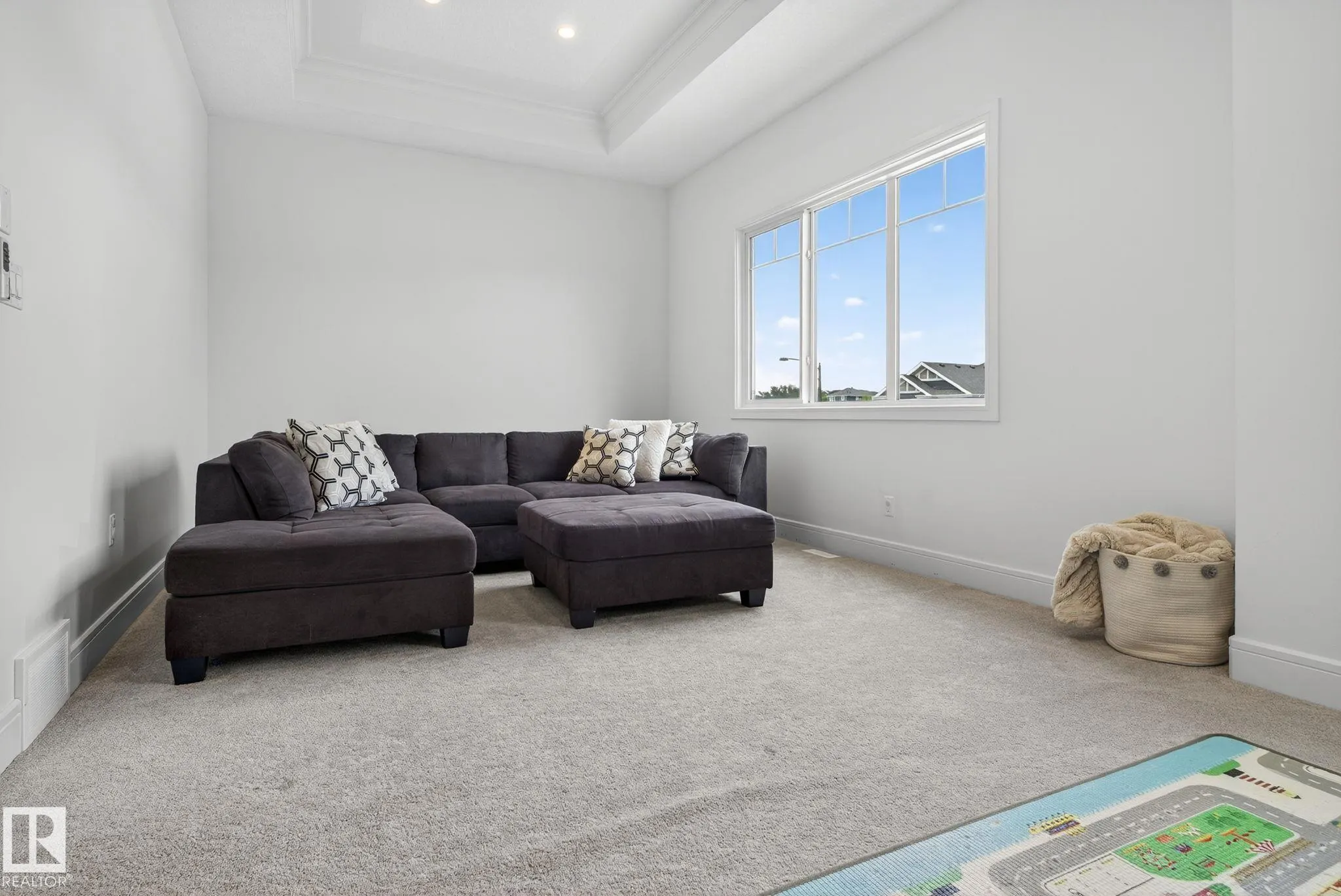 1750 TANAGER Close