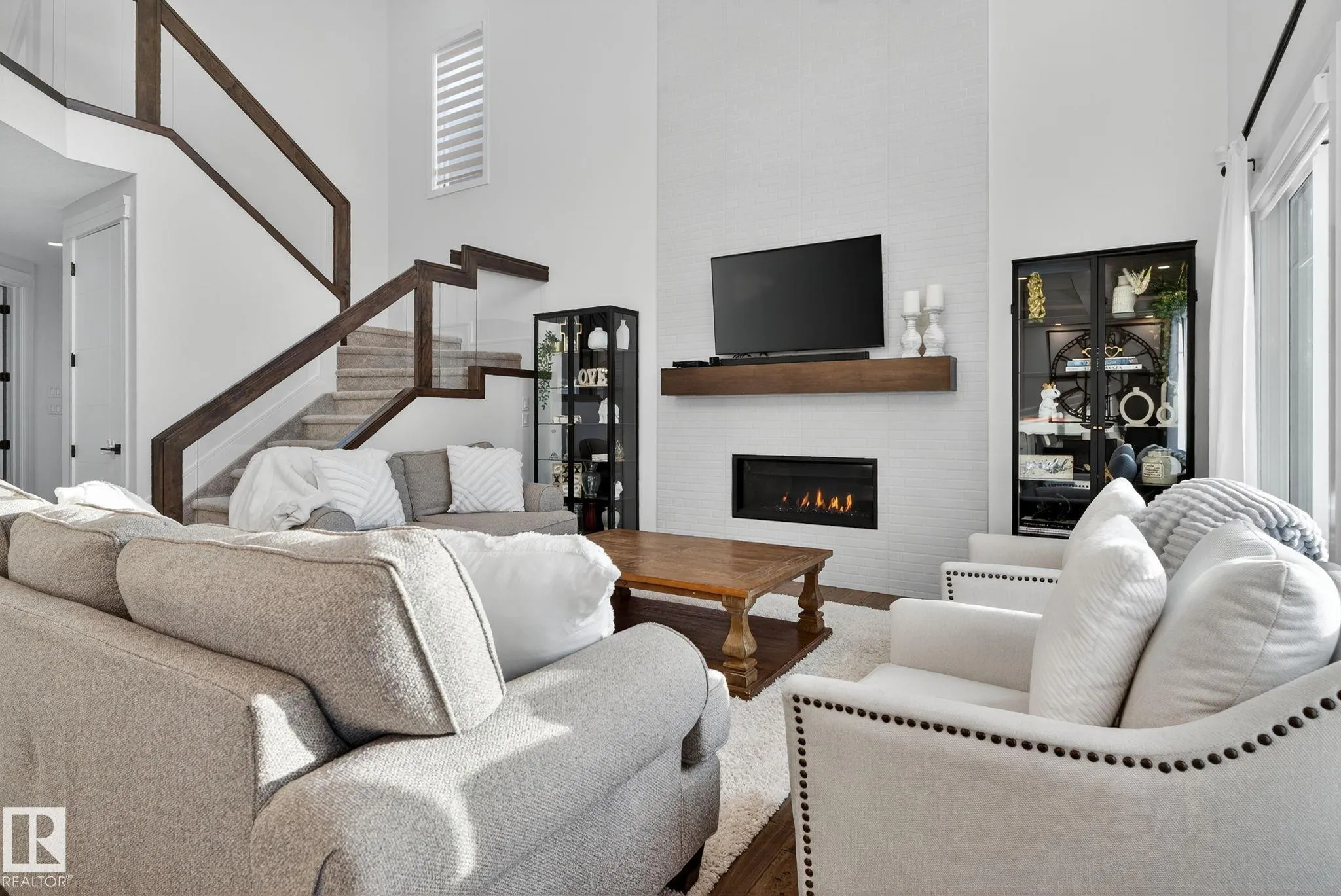 1750 TANAGER Close