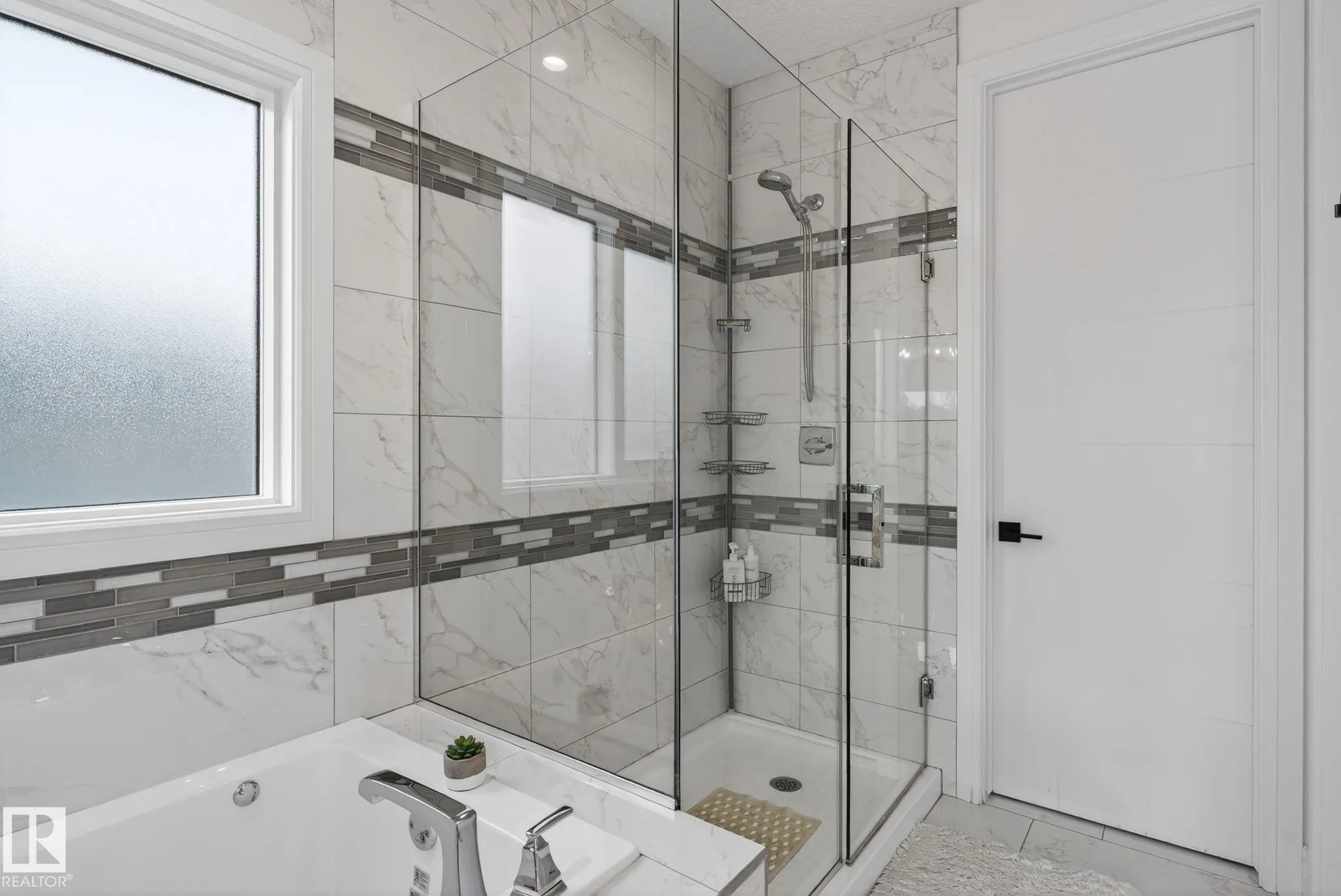 1750 TANAGER Close