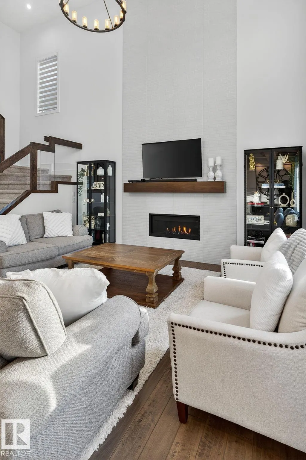 1750 TANAGER Close