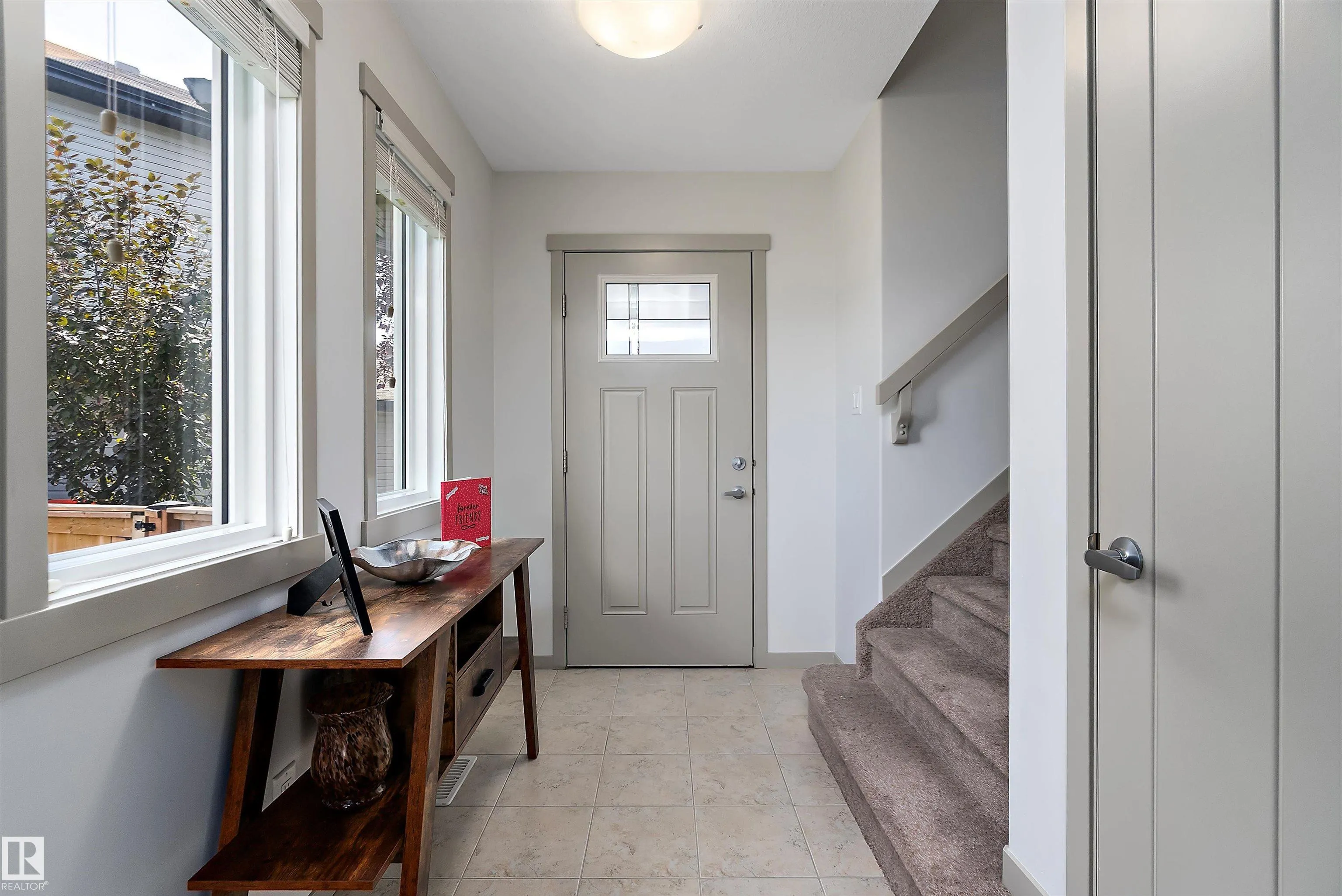 1817 WESTERRA Loop