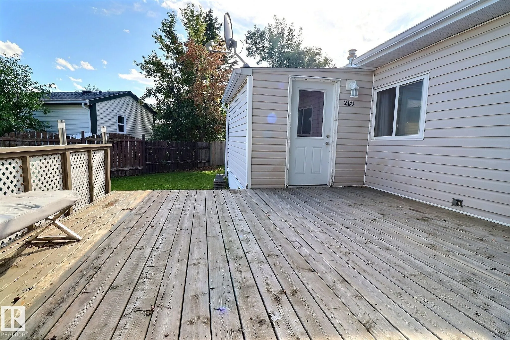 289 Juniper Crescent