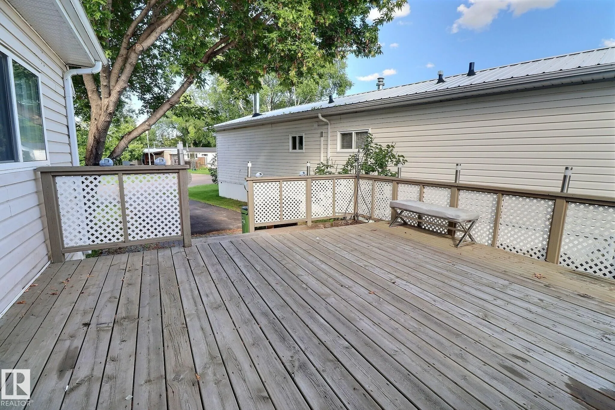 289 Juniper Crescent