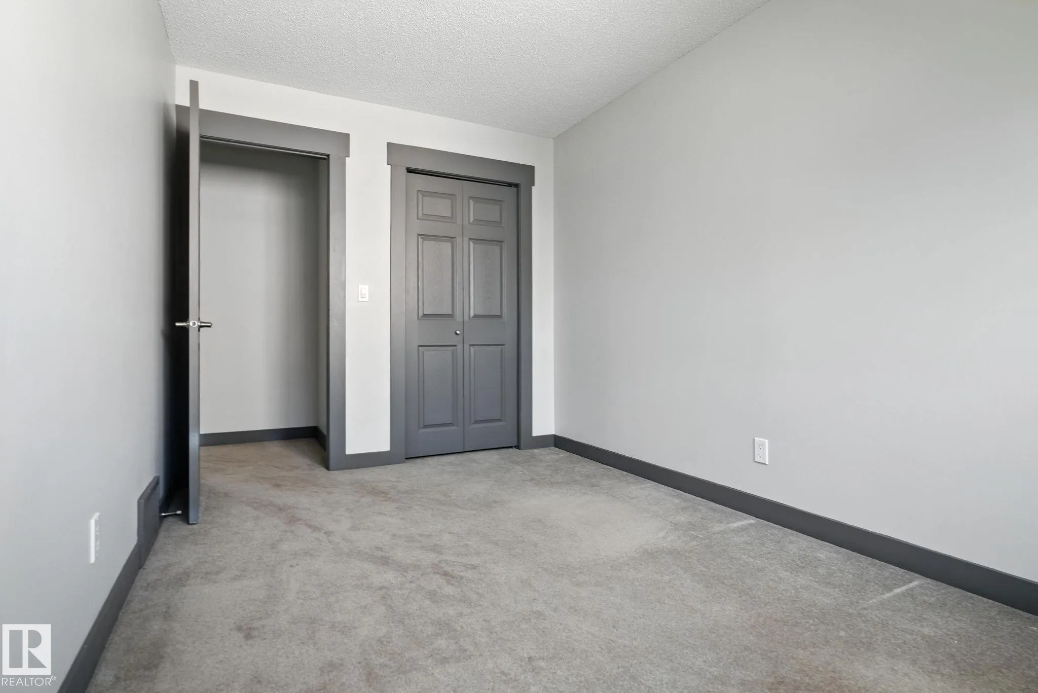 18004 89 Street