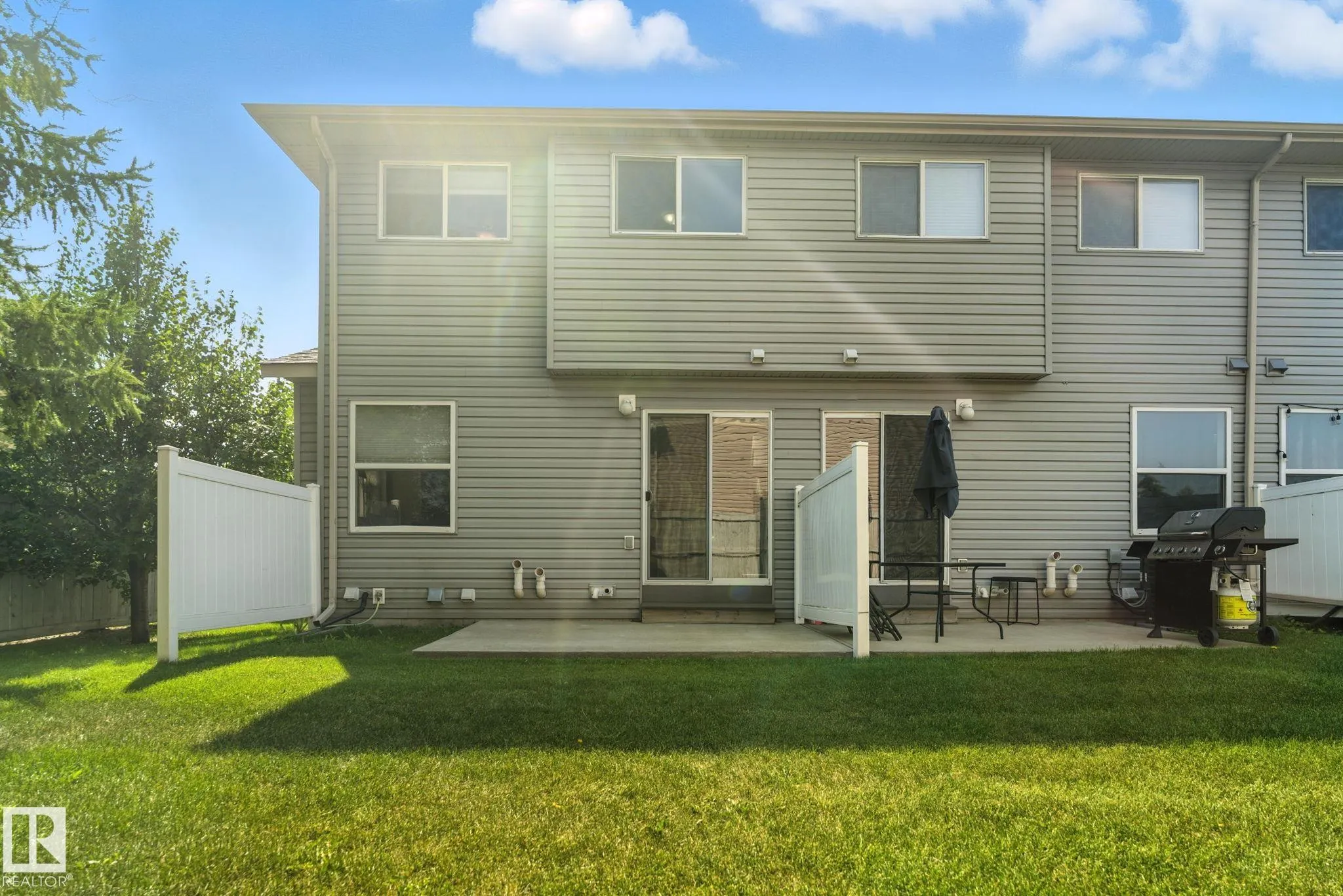 18004 89 Street