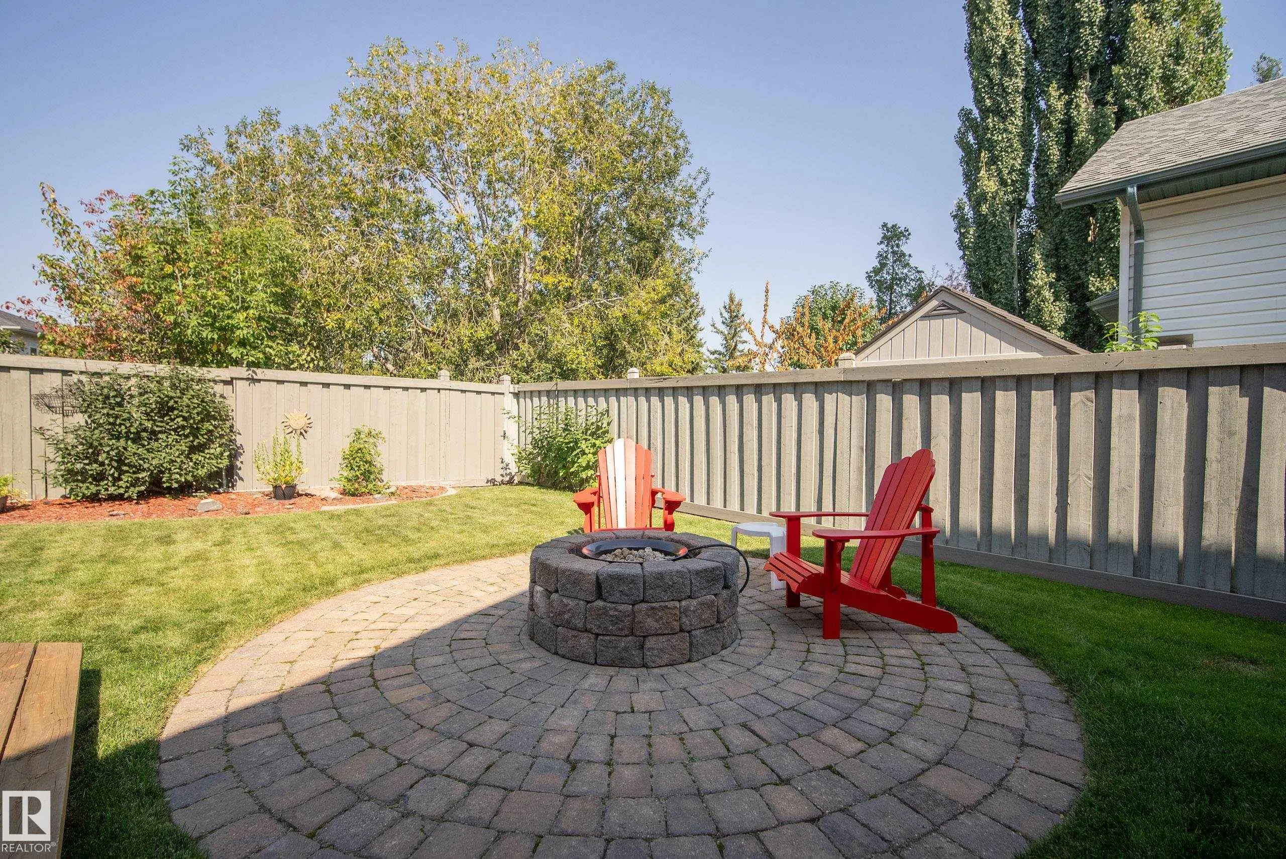 51 OAKPARK Crescent