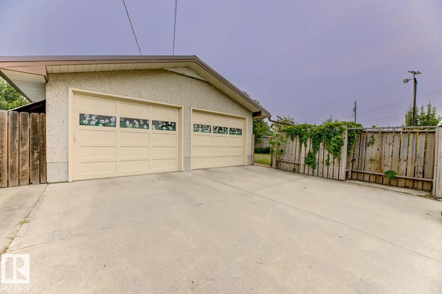 7847 135A Avenue