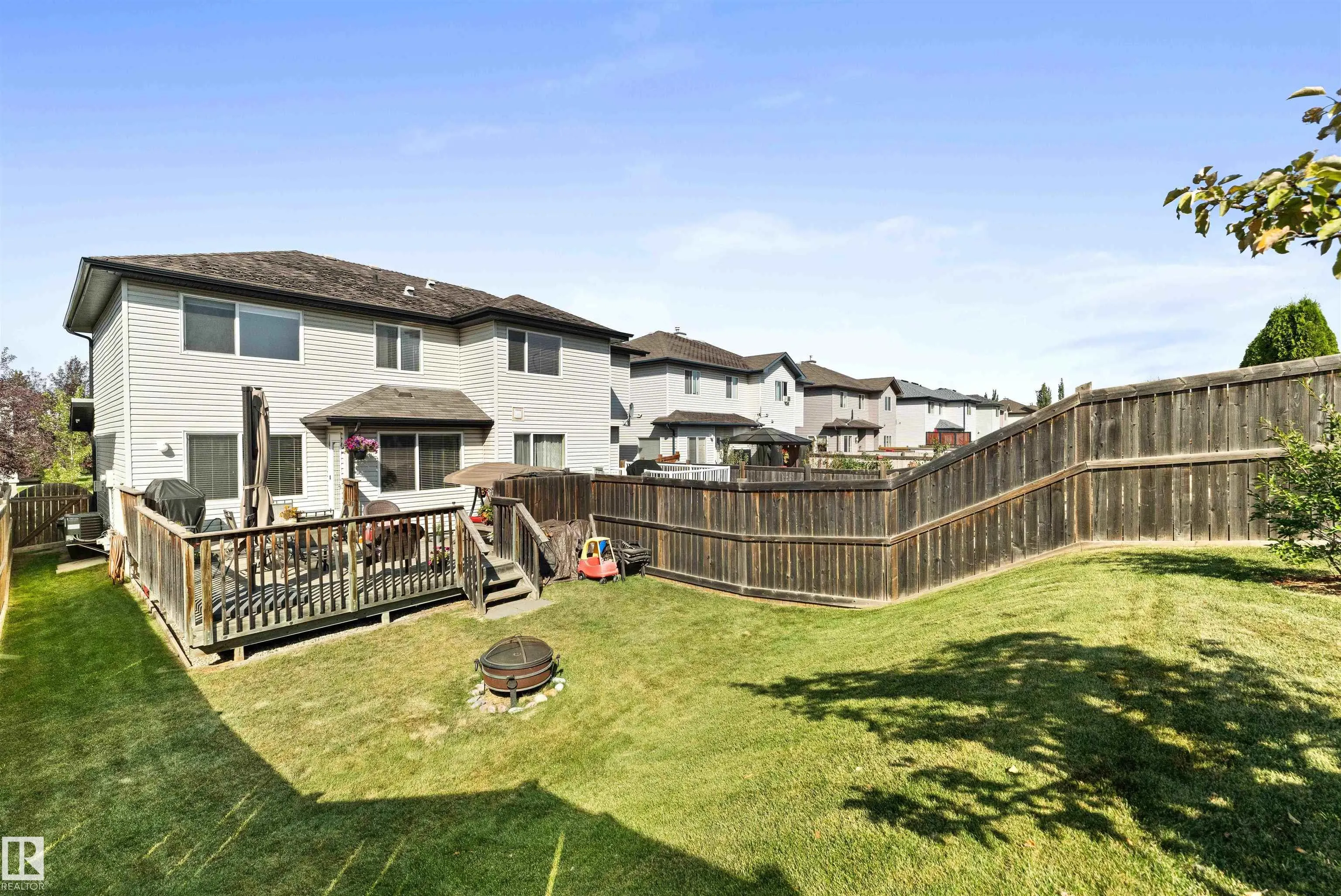 271 SUMMERTON Crescent