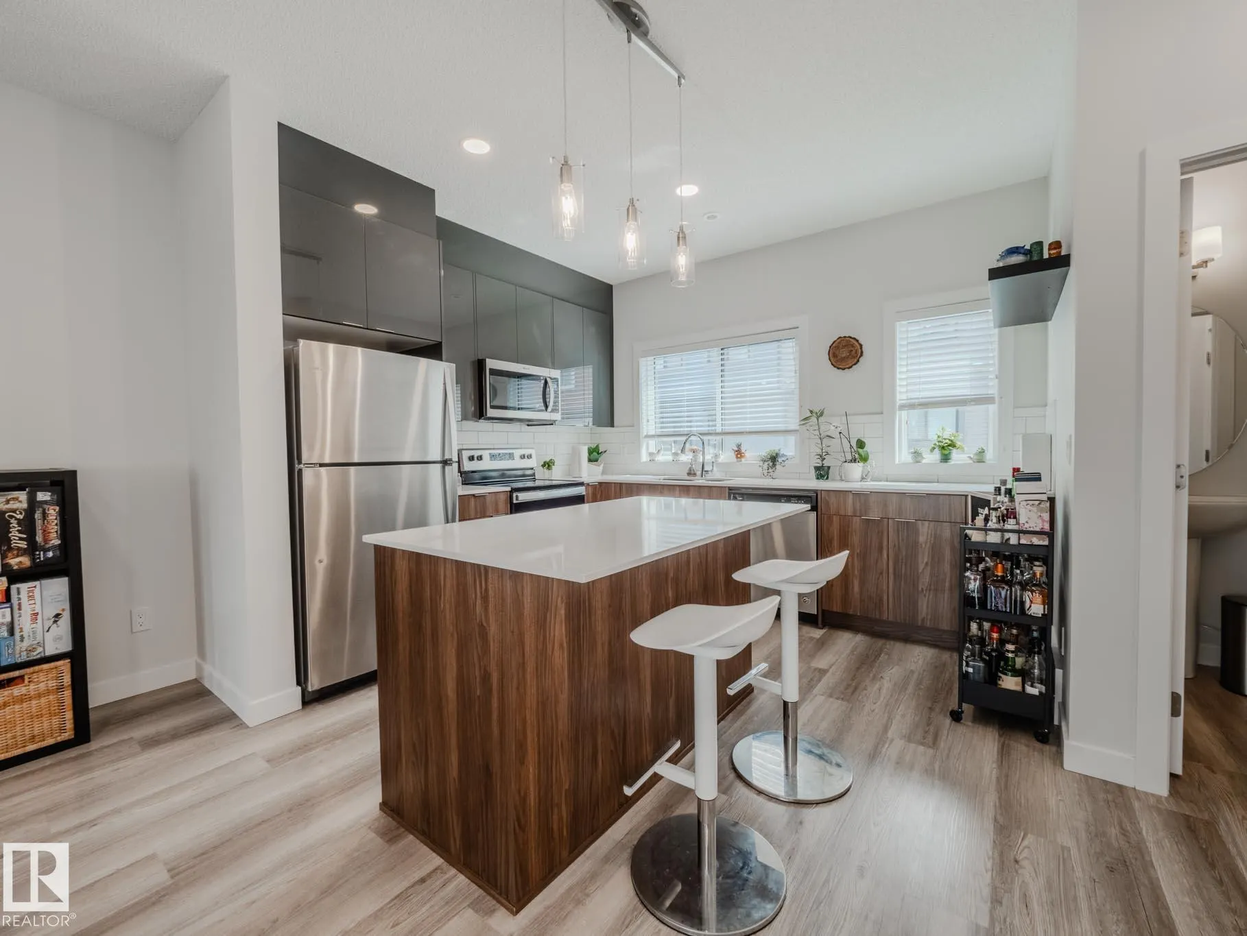 1010 RABBIT HILL Road