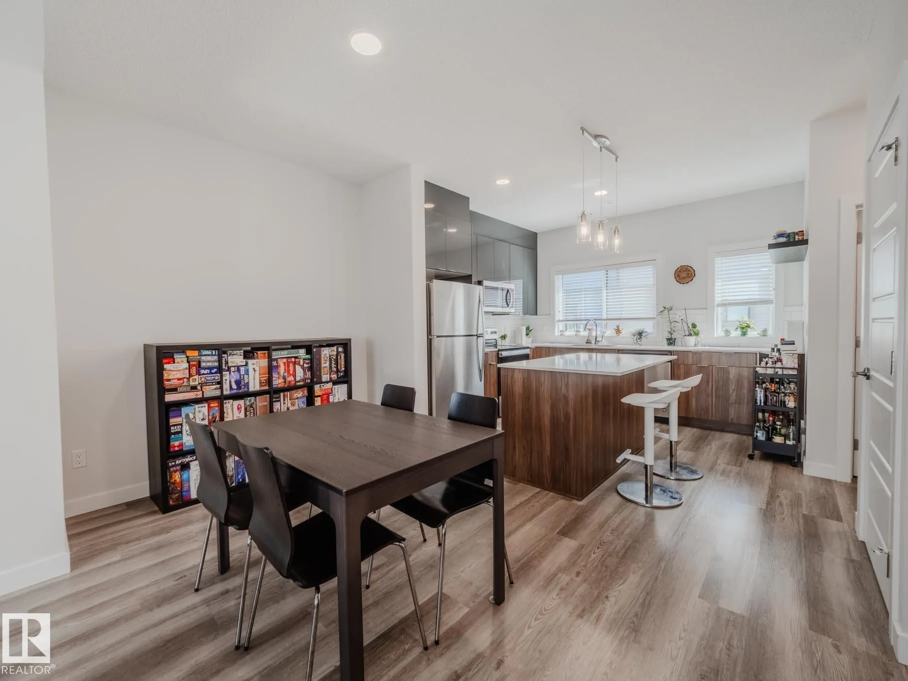 1010 RABBIT HILL Road