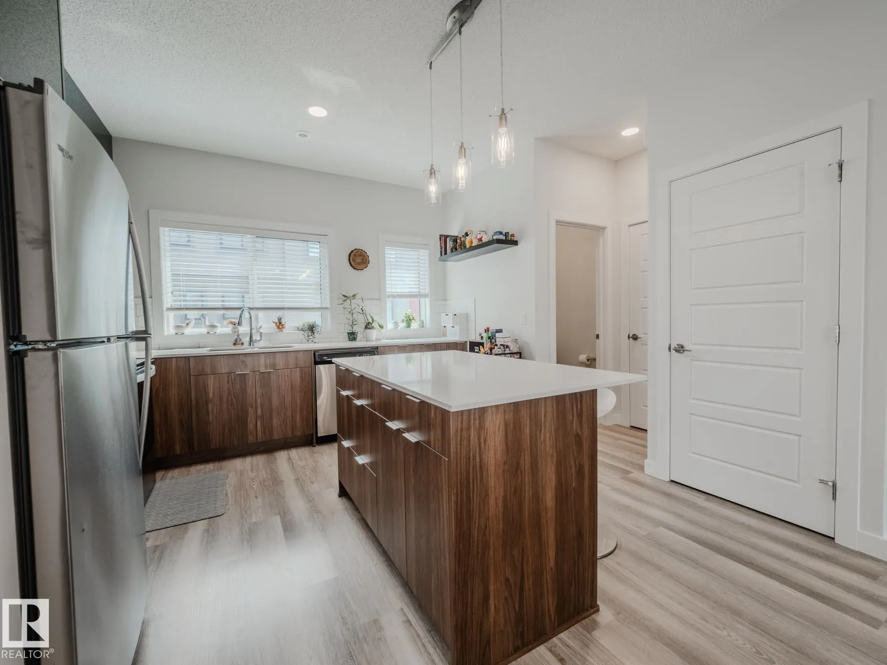1010 RABBIT HILL Road