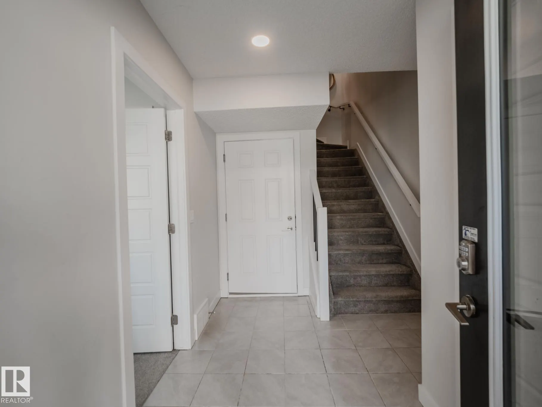 1010 RABBIT HILL Road