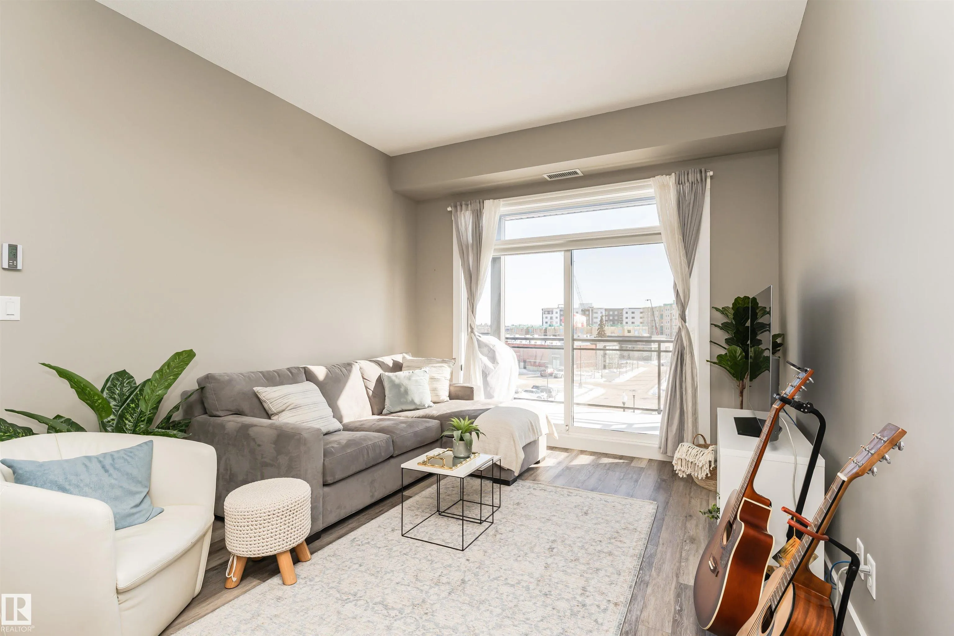 524 GRIESBACH Parade