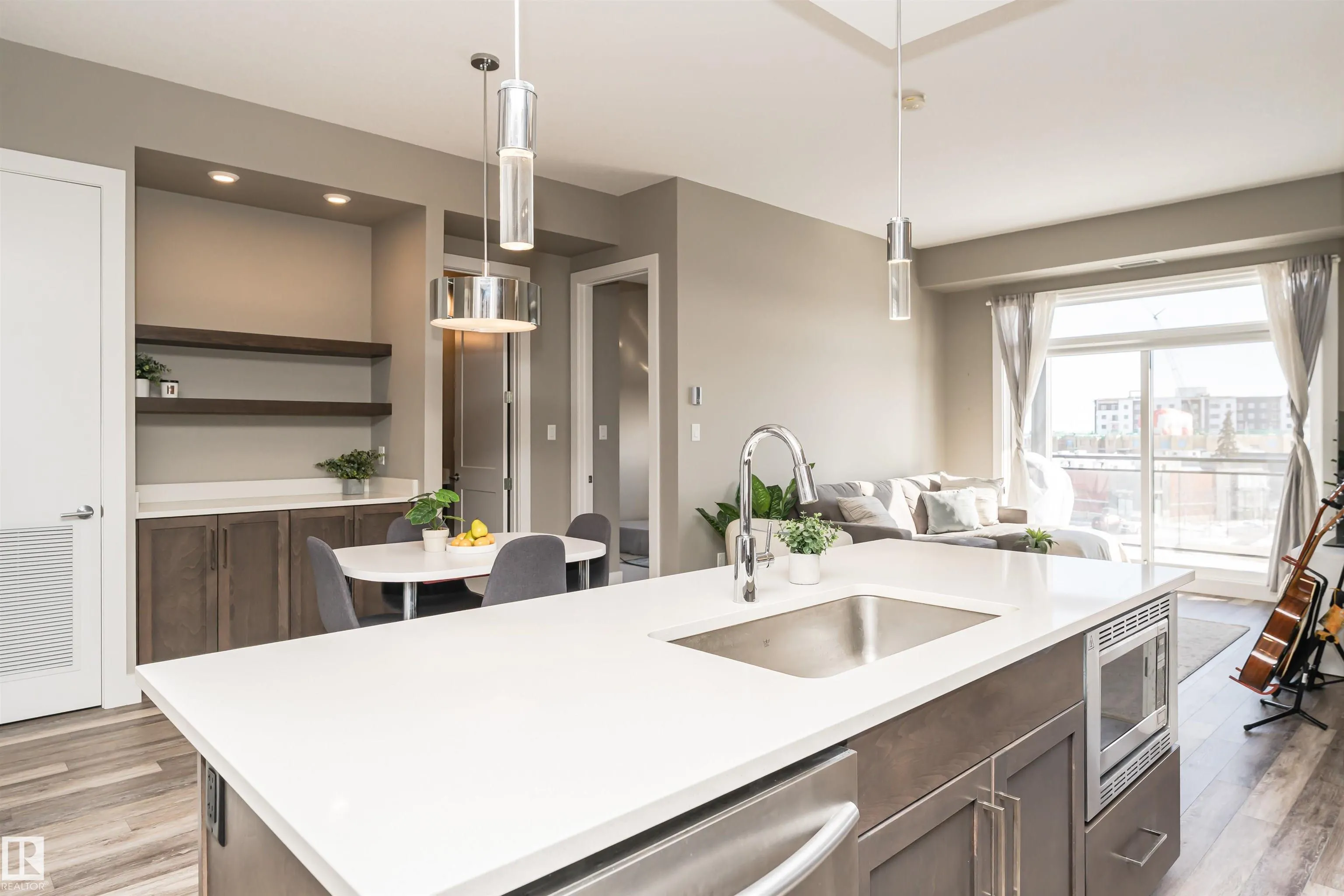 524 GRIESBACH Parade