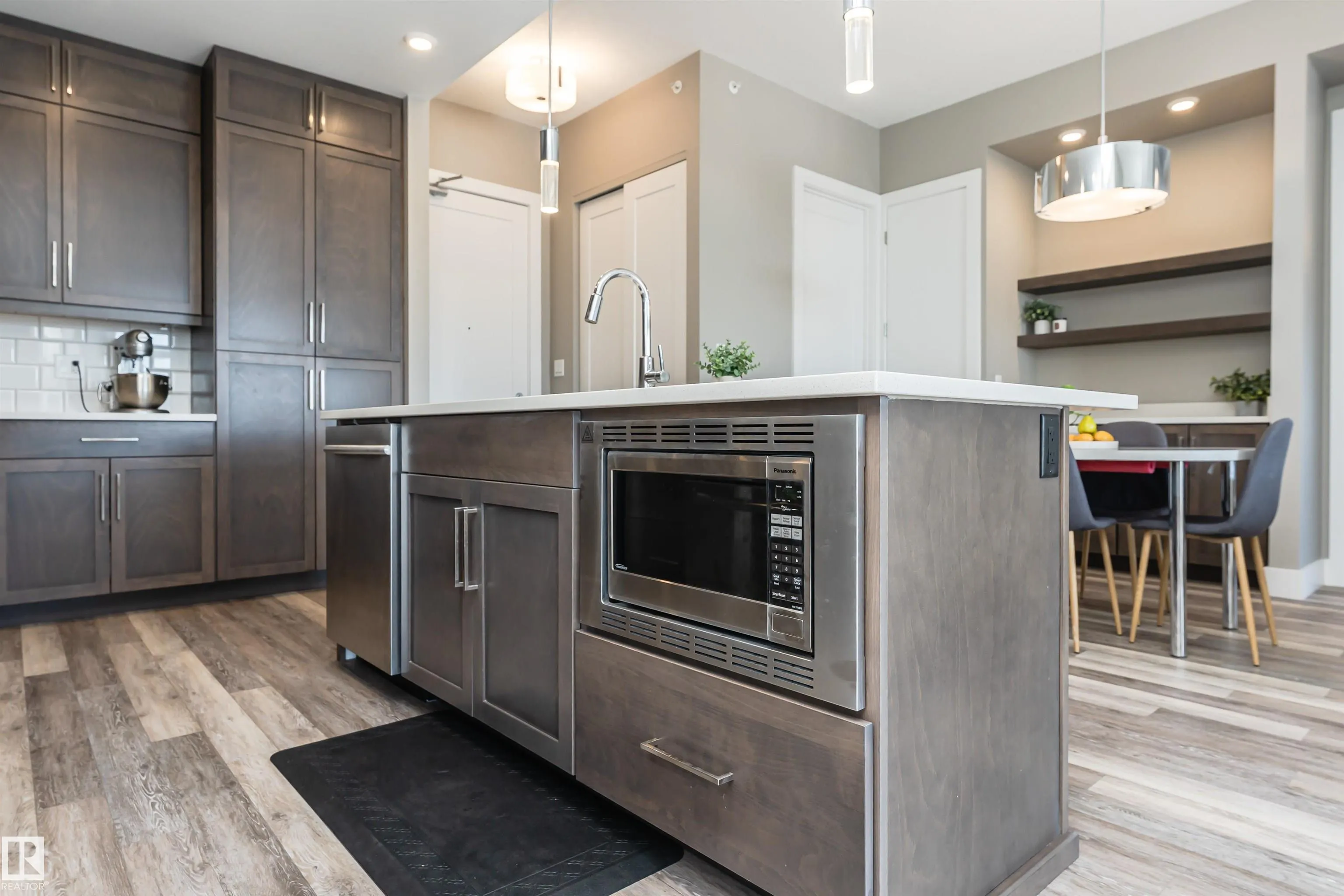 524 GRIESBACH Parade