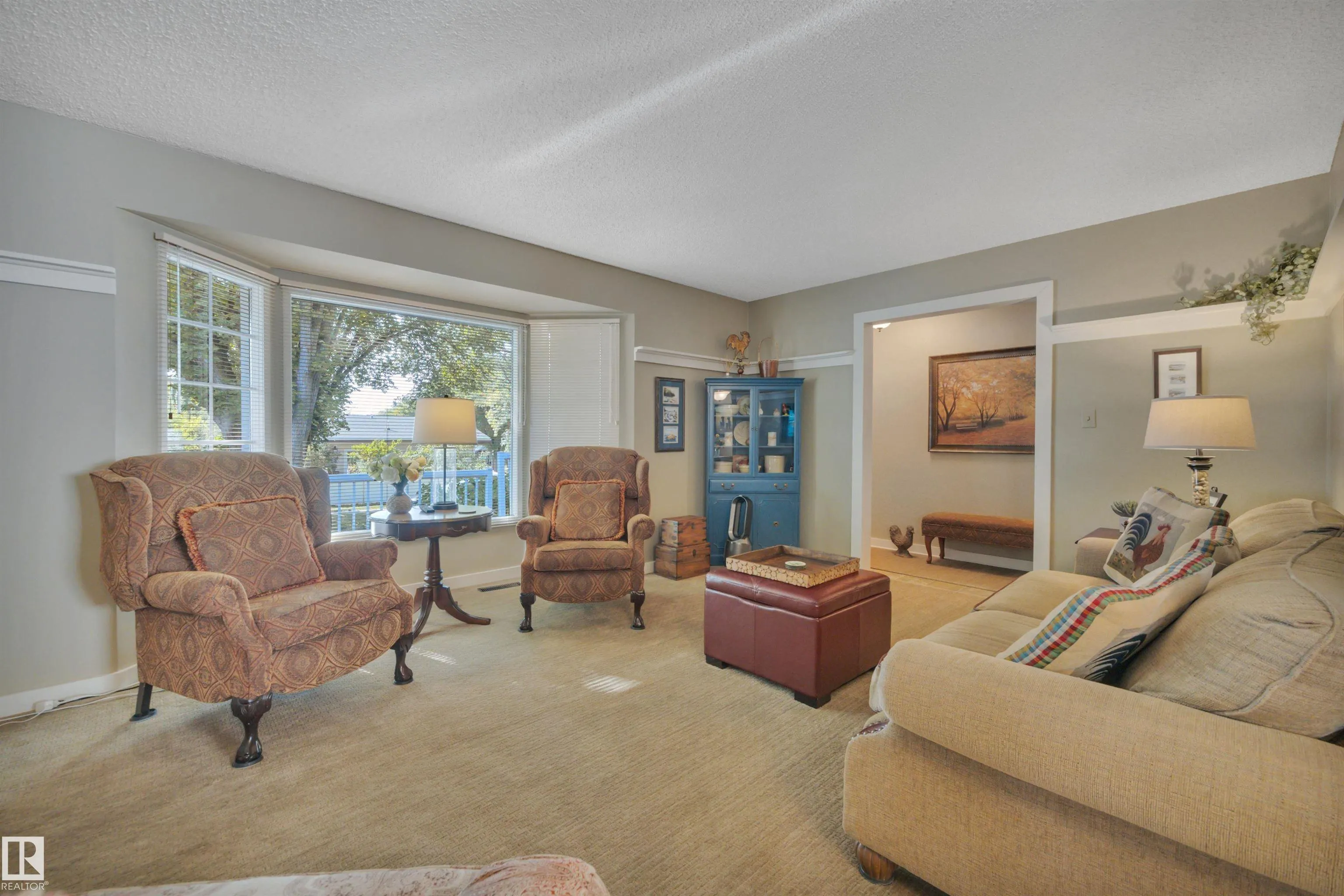 9 BURNHAM Avenue
