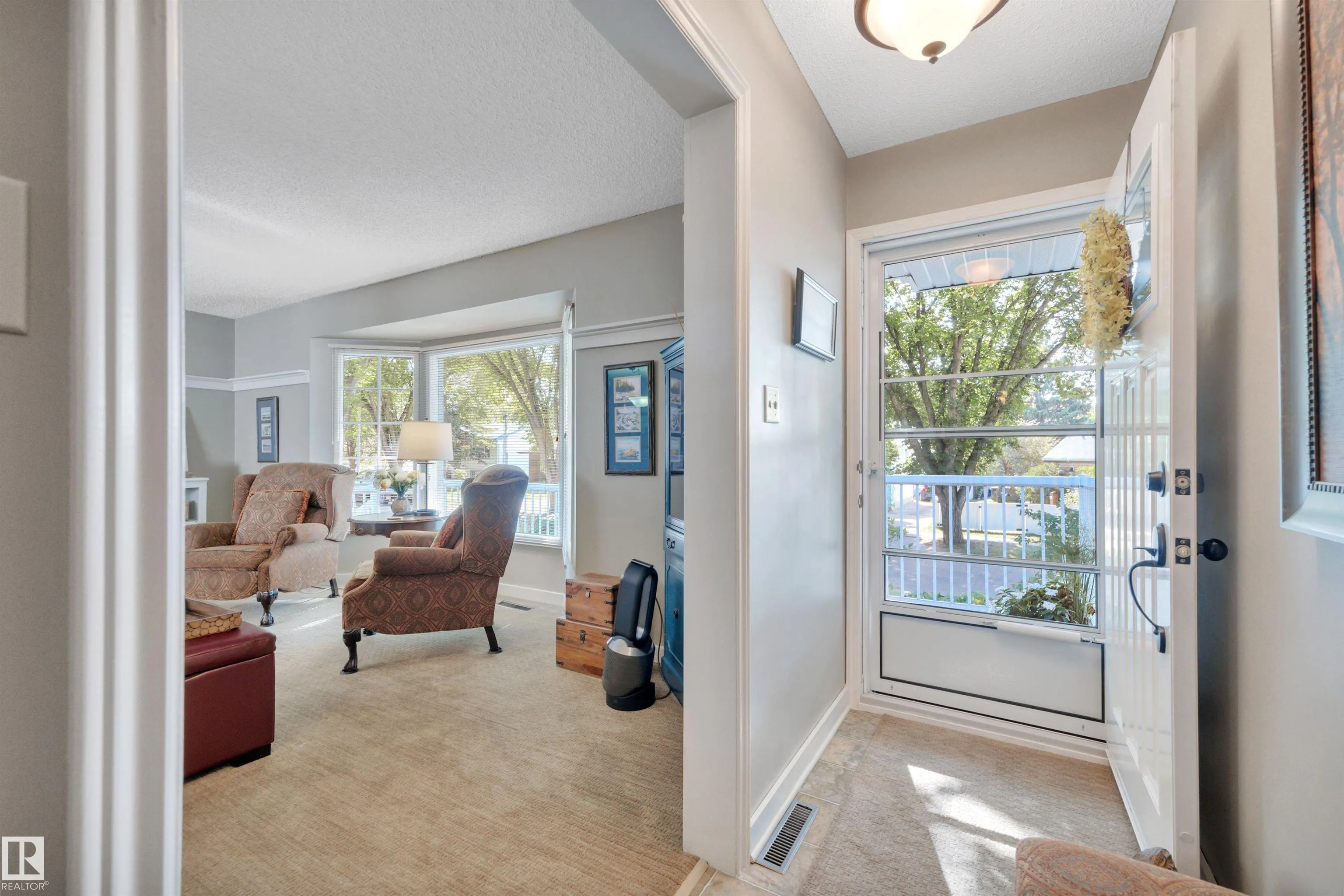 9 BURNHAM Avenue