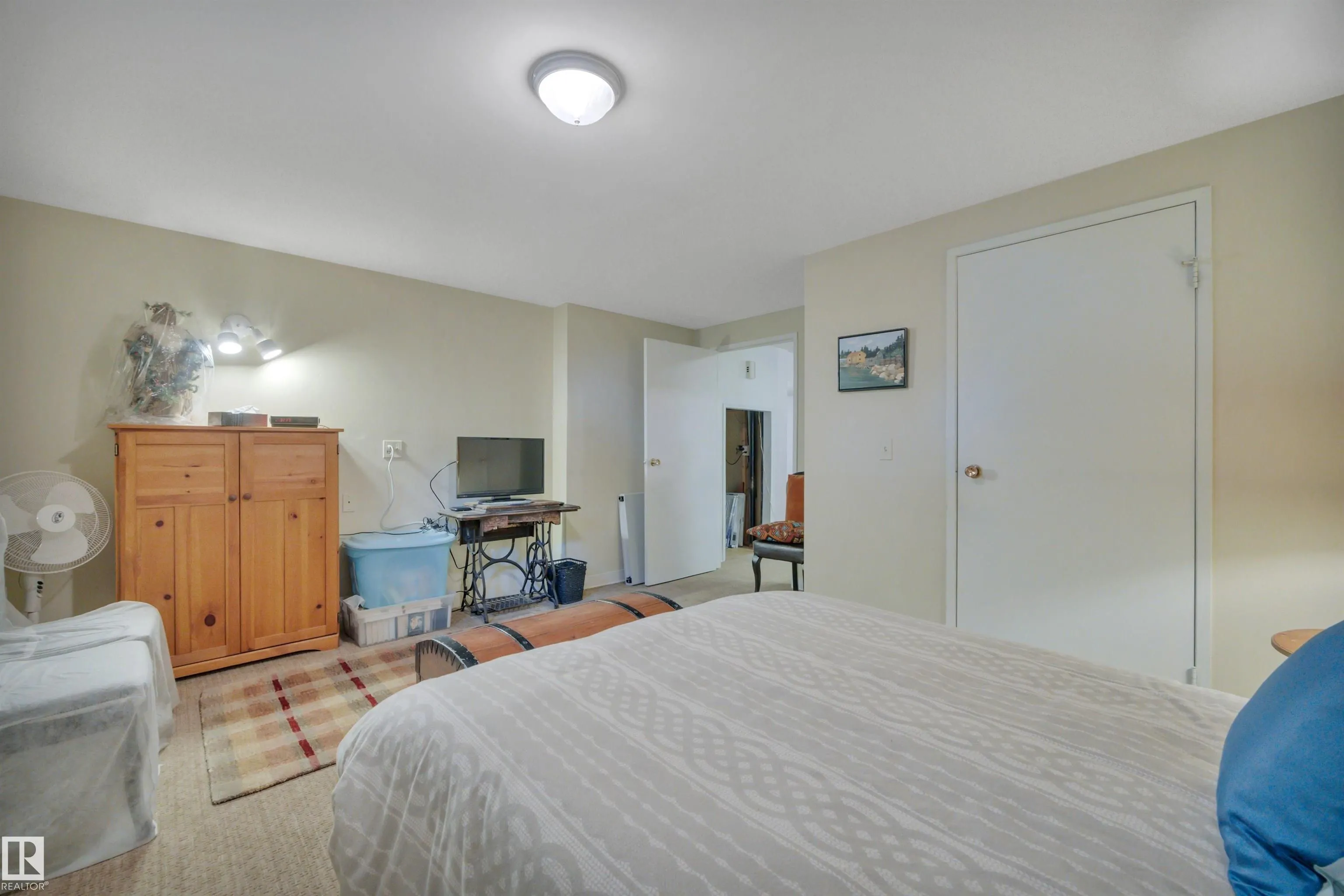 9 BURNHAM Avenue