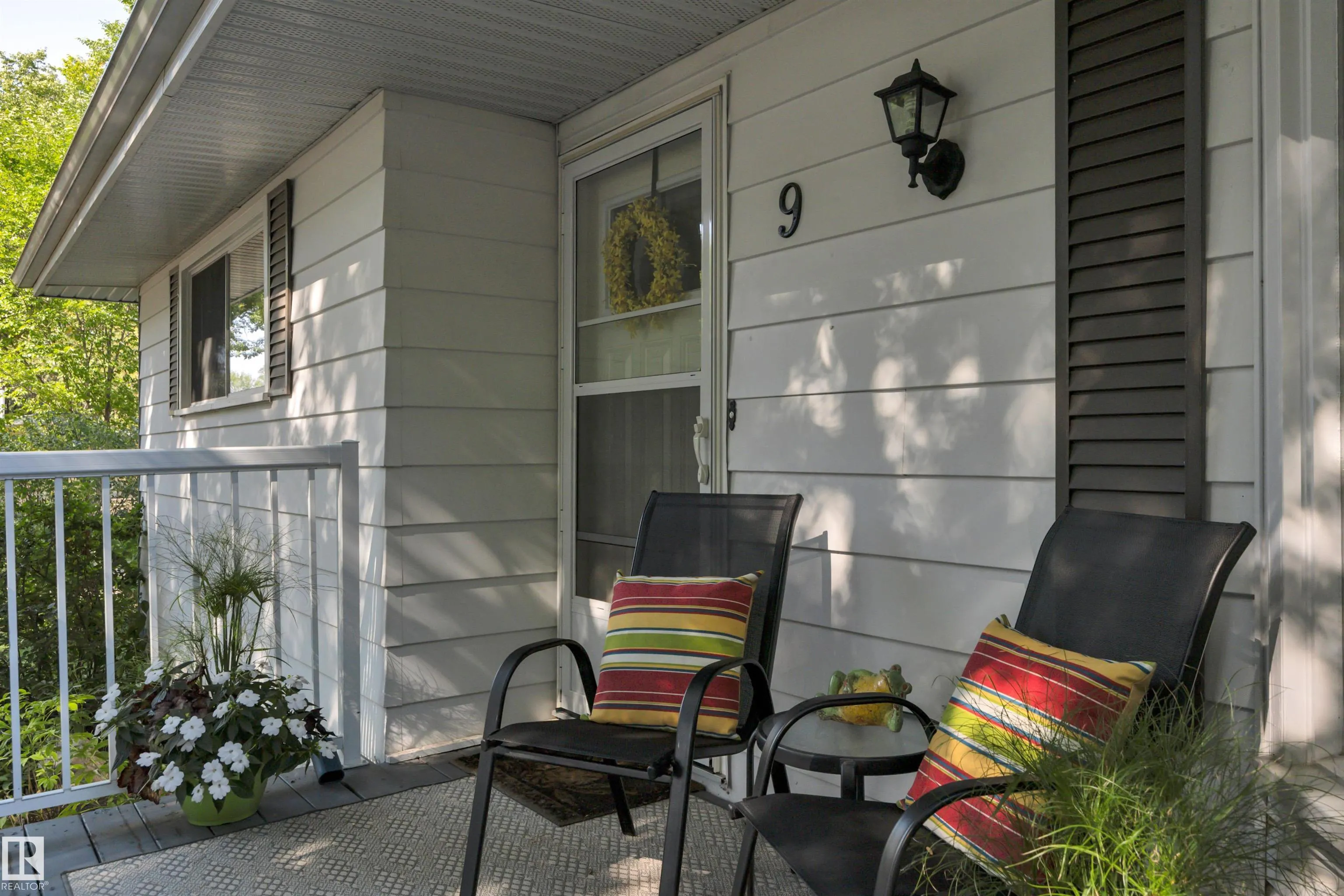 9 BURNHAM Avenue
