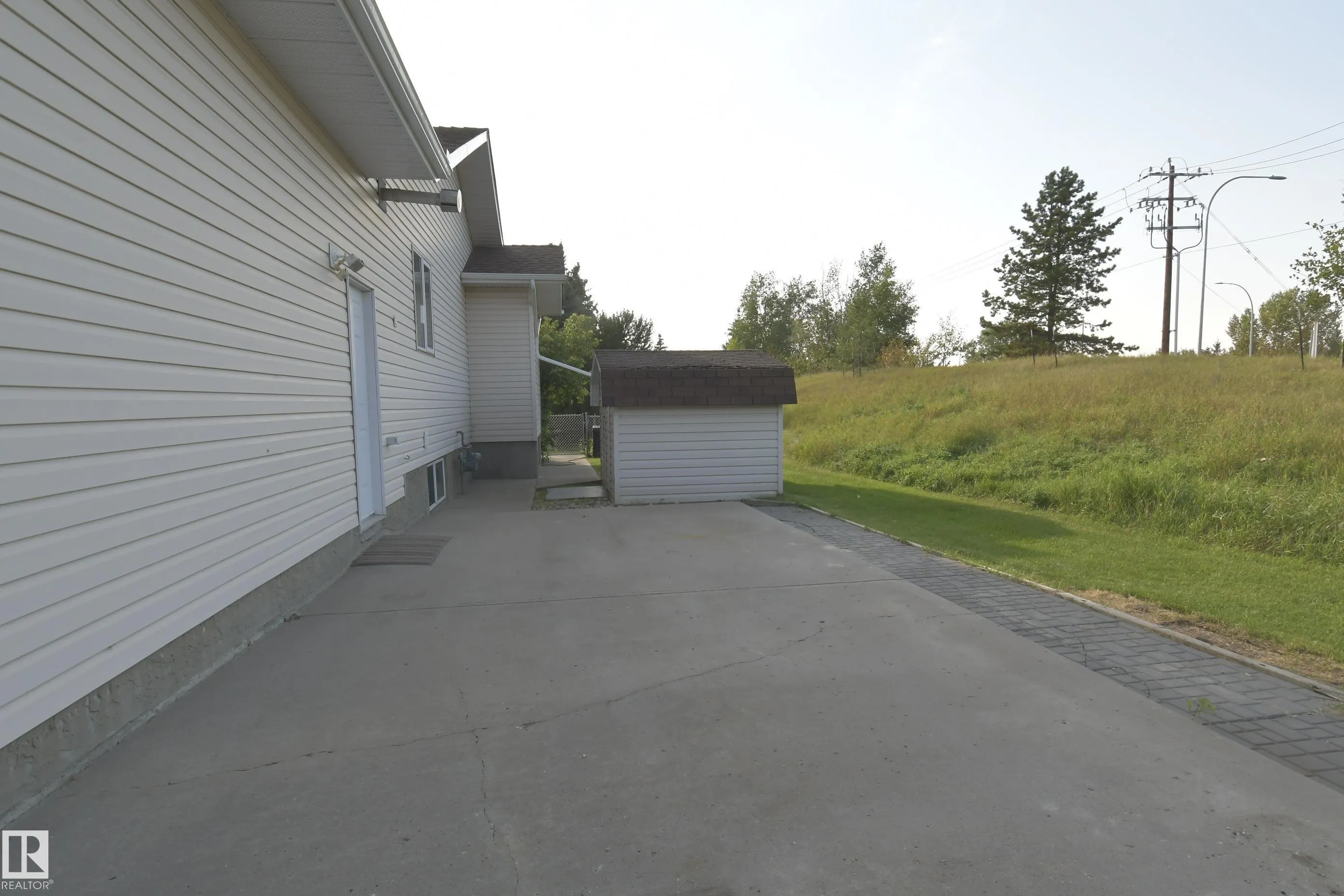 2 ALTON Drive