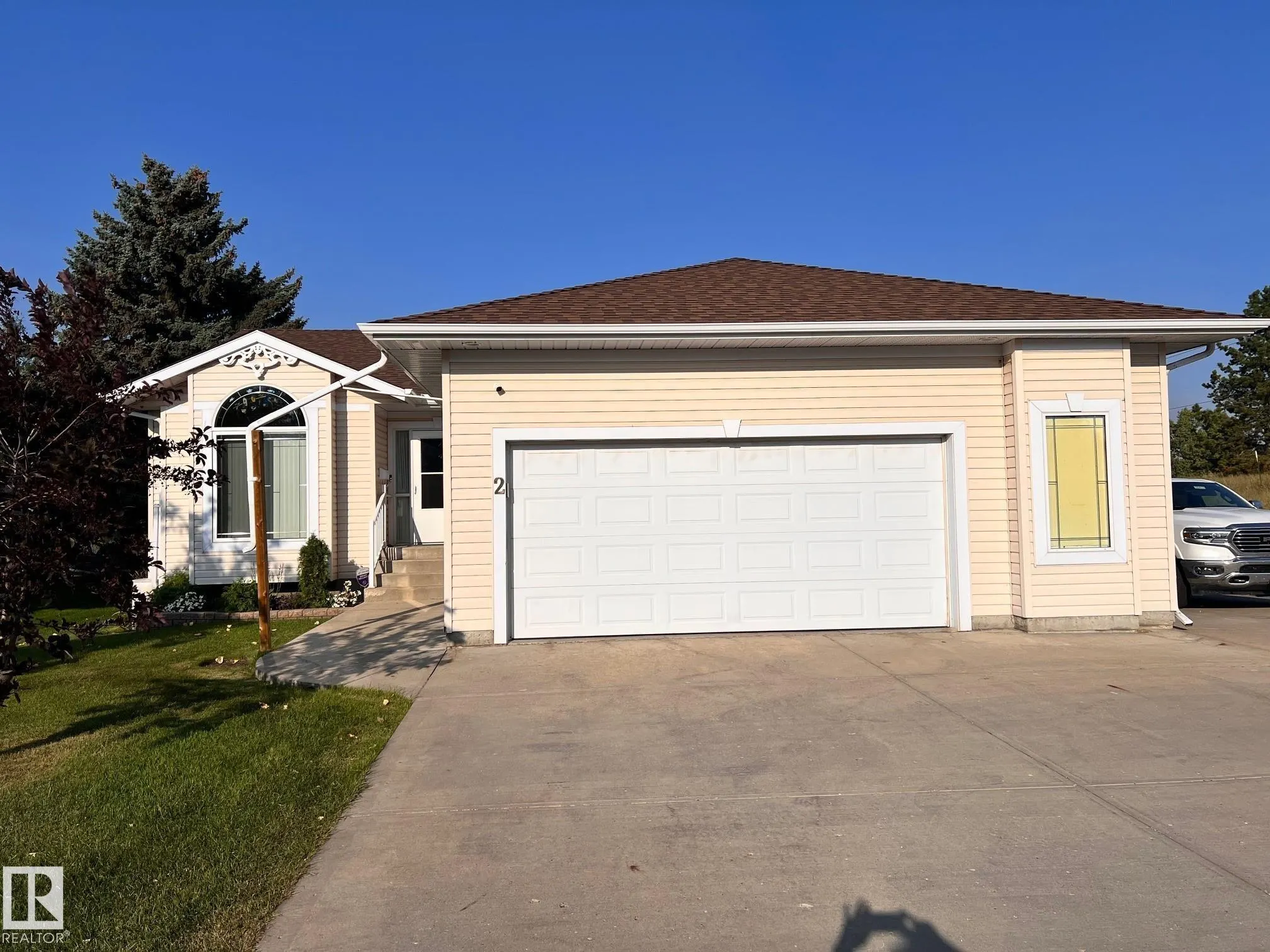 2 ALTON Drive