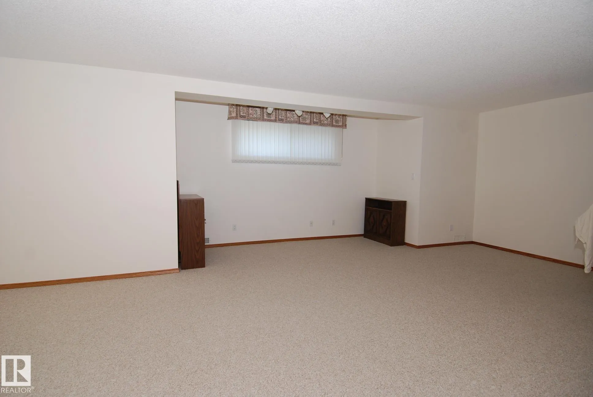 2 ALTON Drive