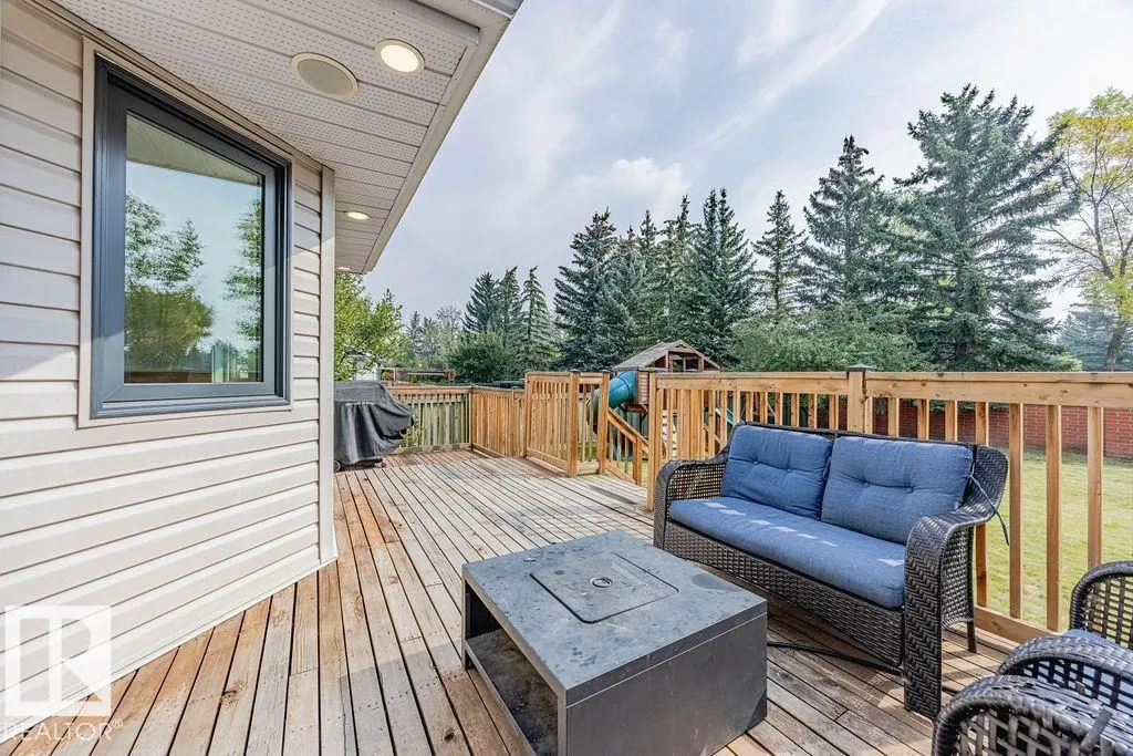 107 WEBER Close