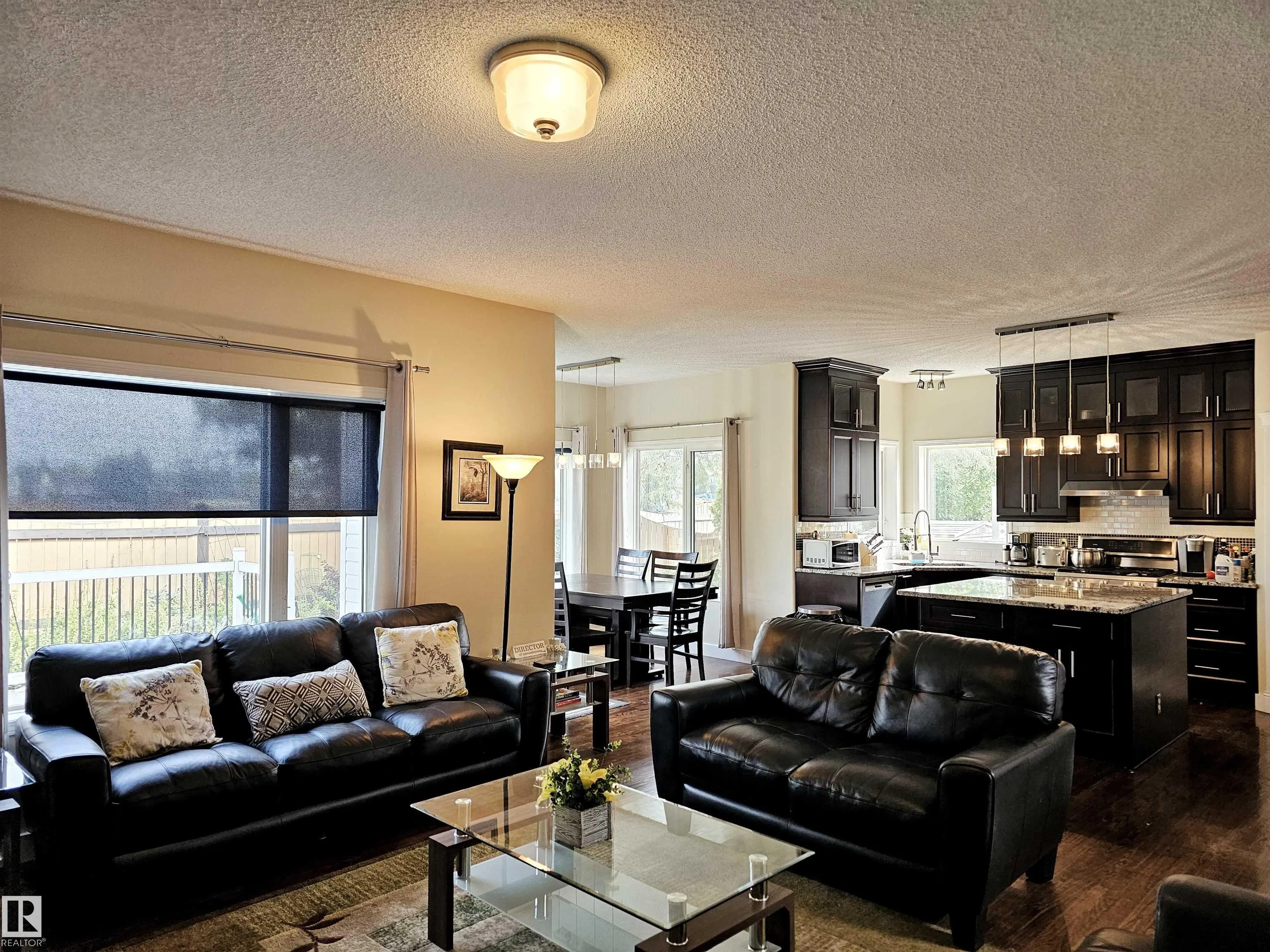 49 DUNFIELD Crescent