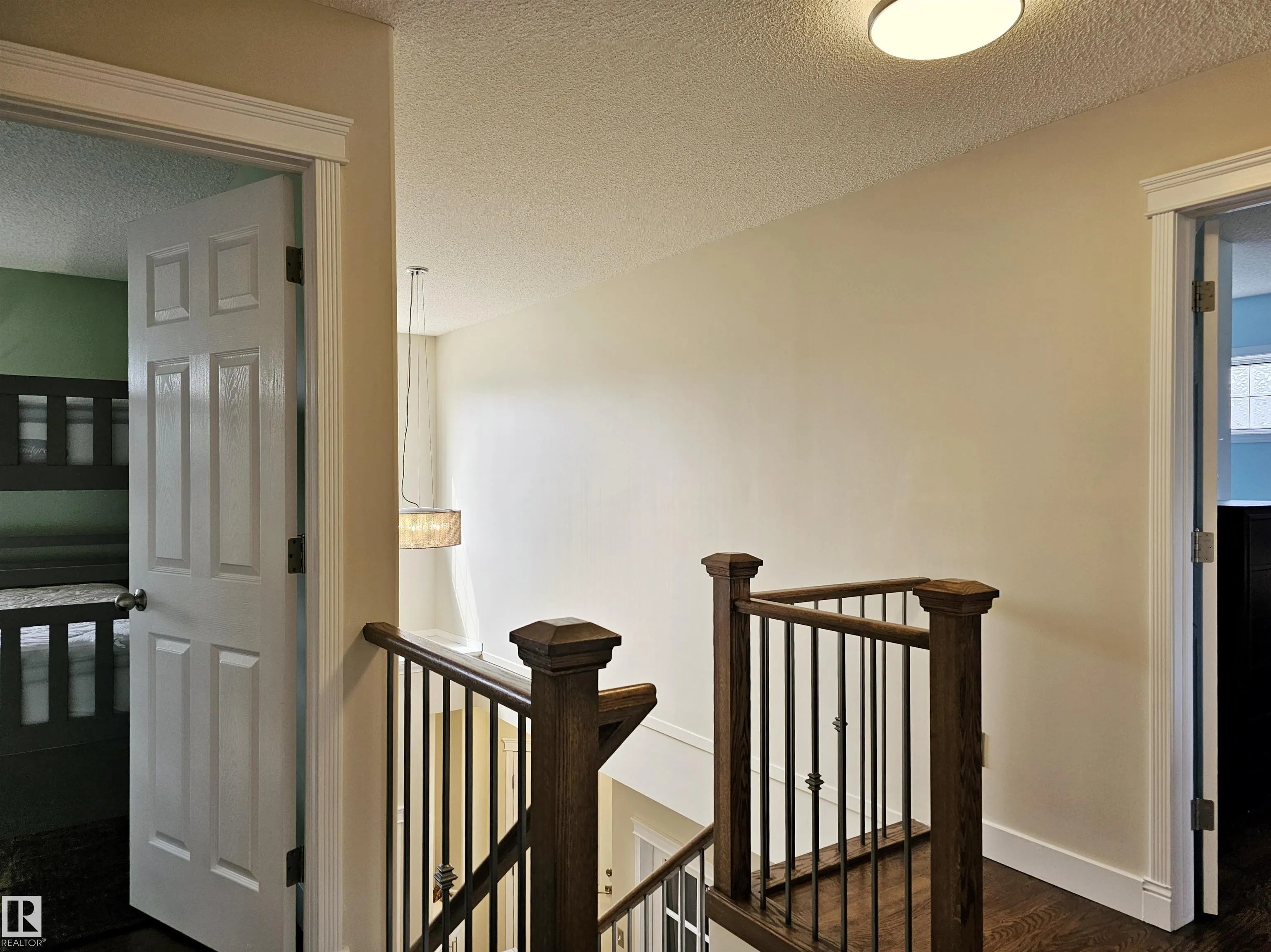 49 DUNFIELD Crescent