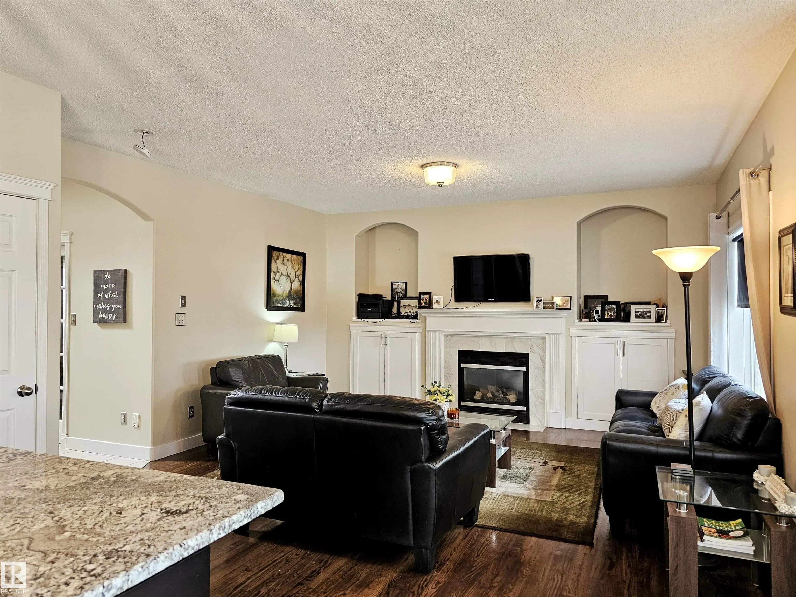 49 DUNFIELD Crescent