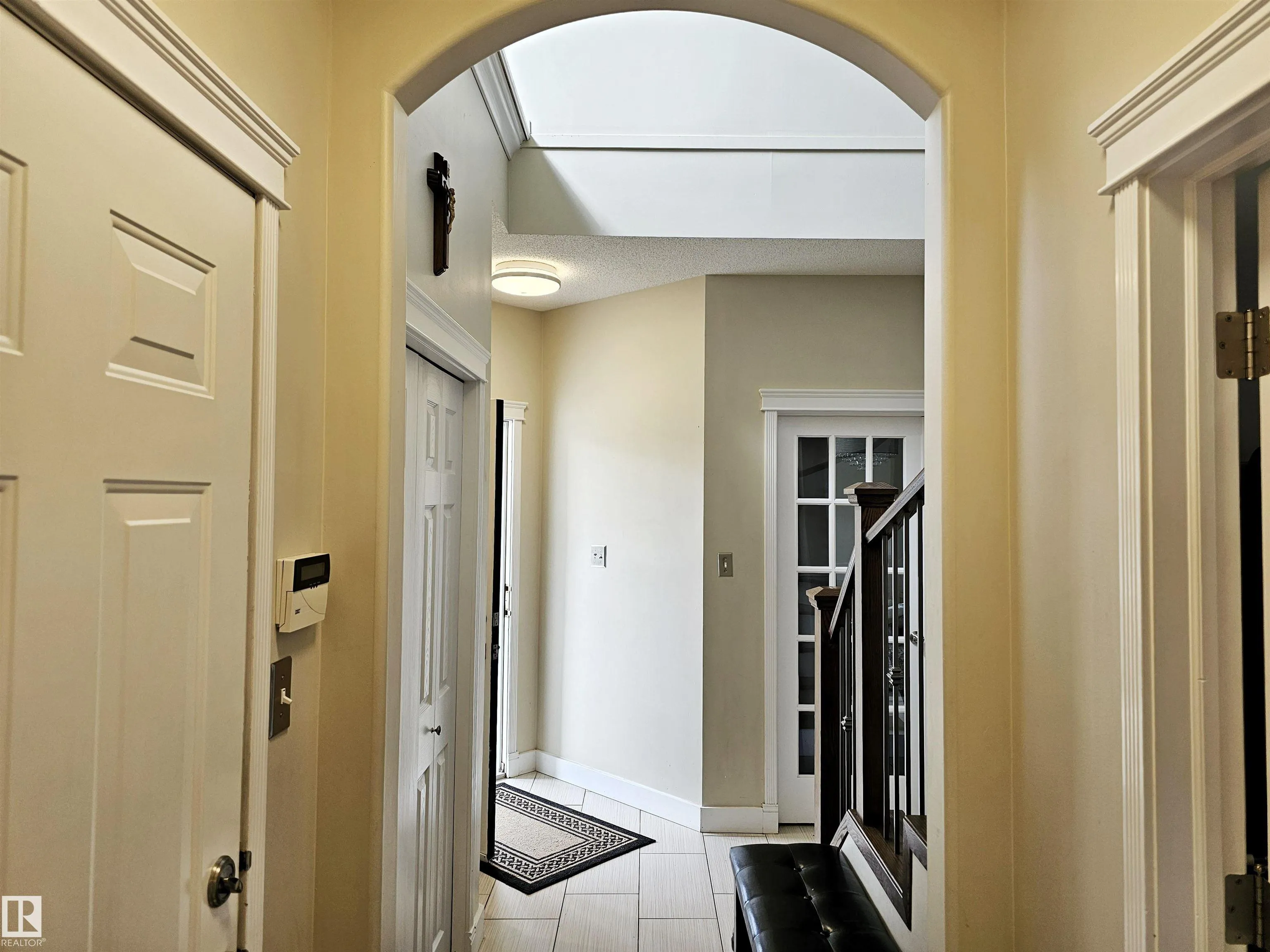 49 DUNFIELD Crescent