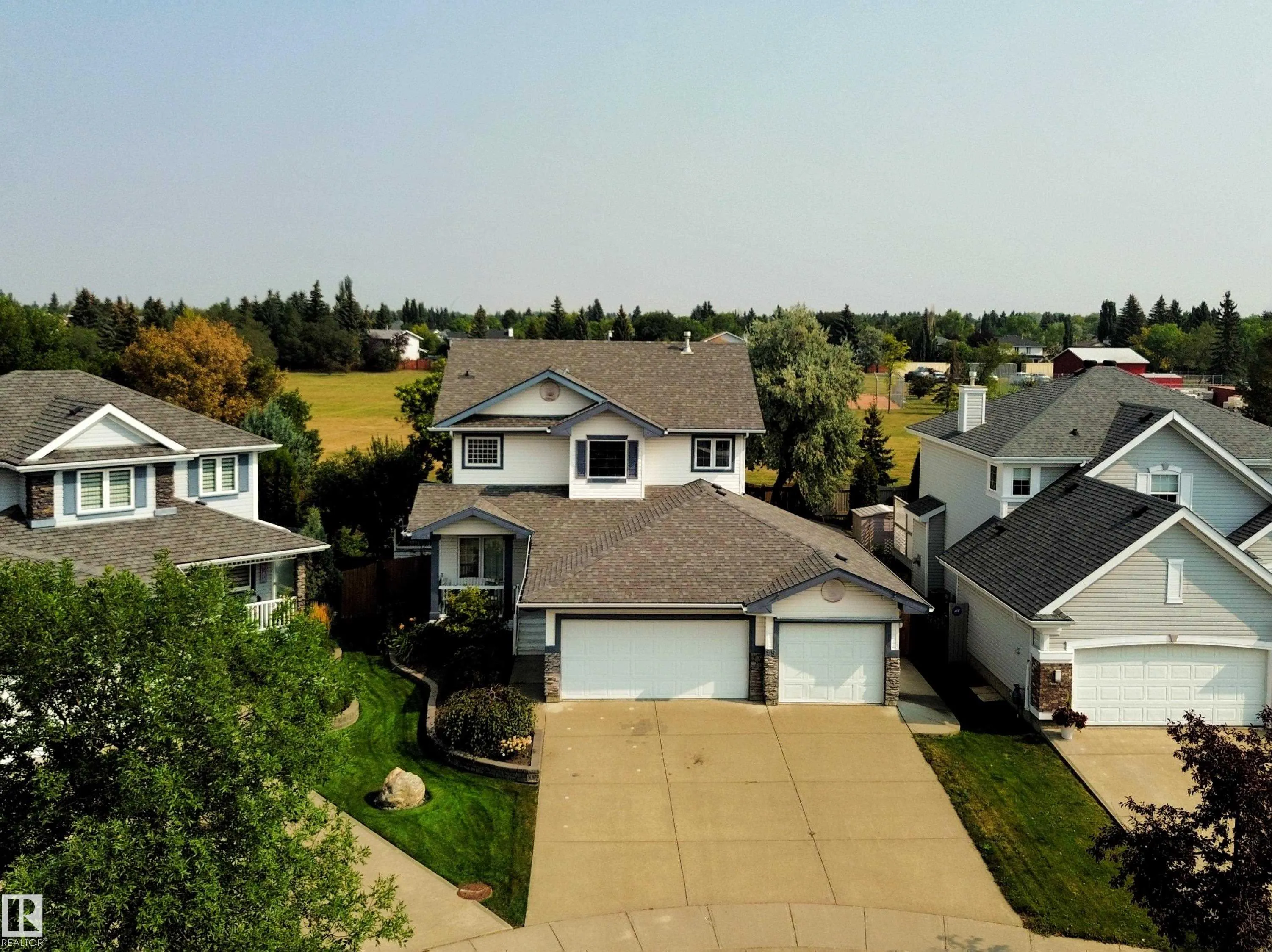 49 DUNFIELD Crescent