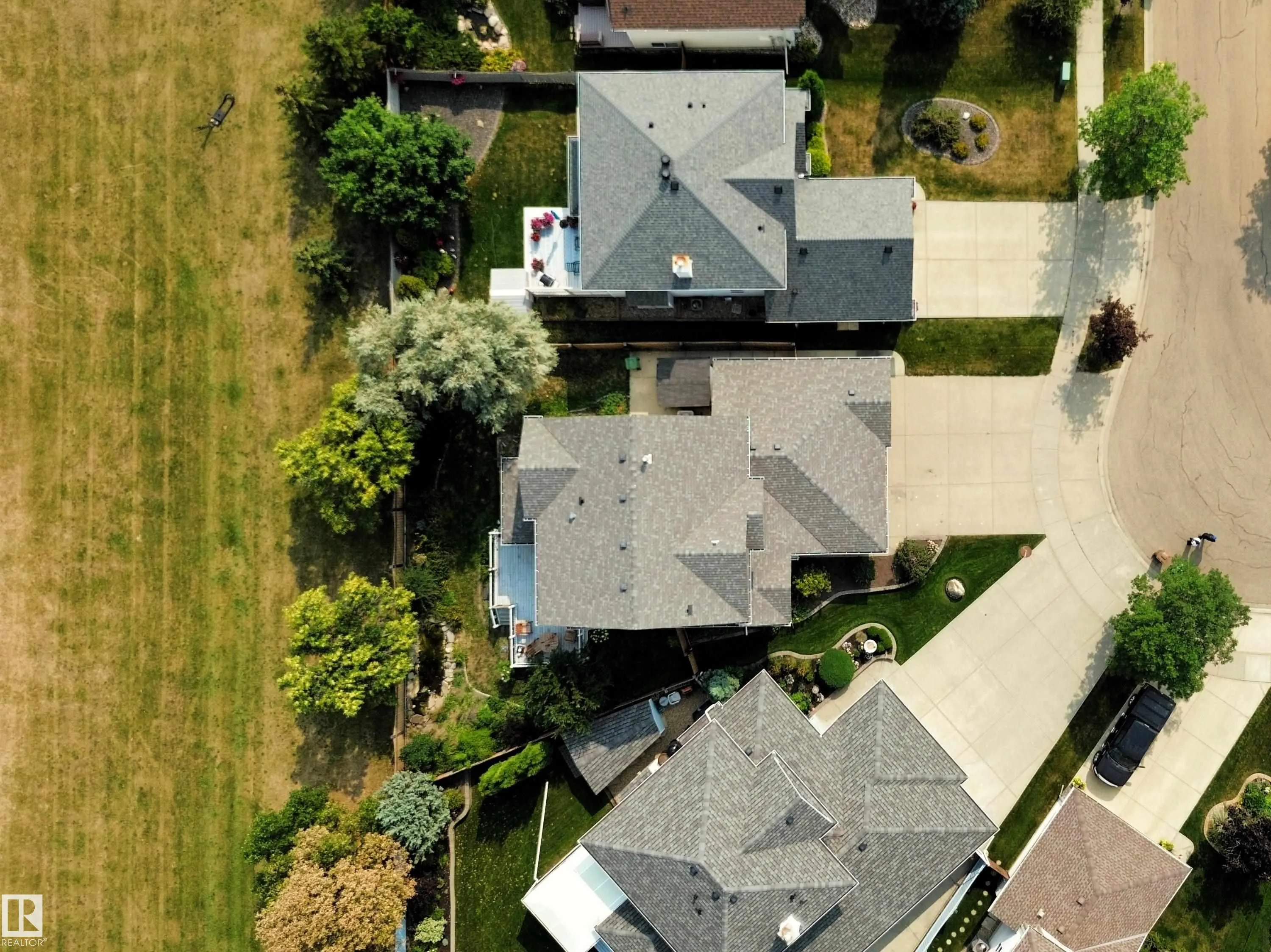 49 DUNFIELD Crescent
