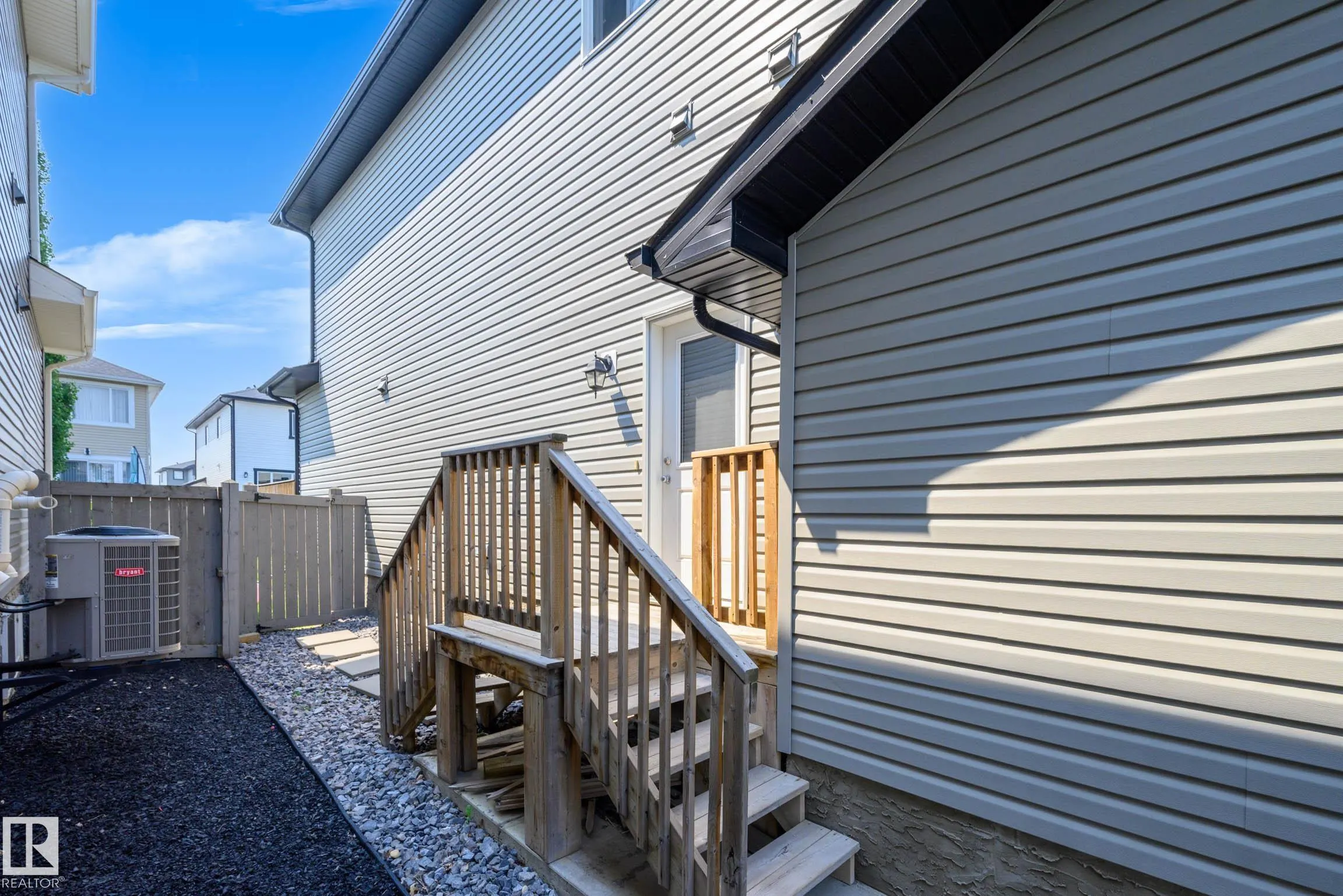 379 Reynalds Court