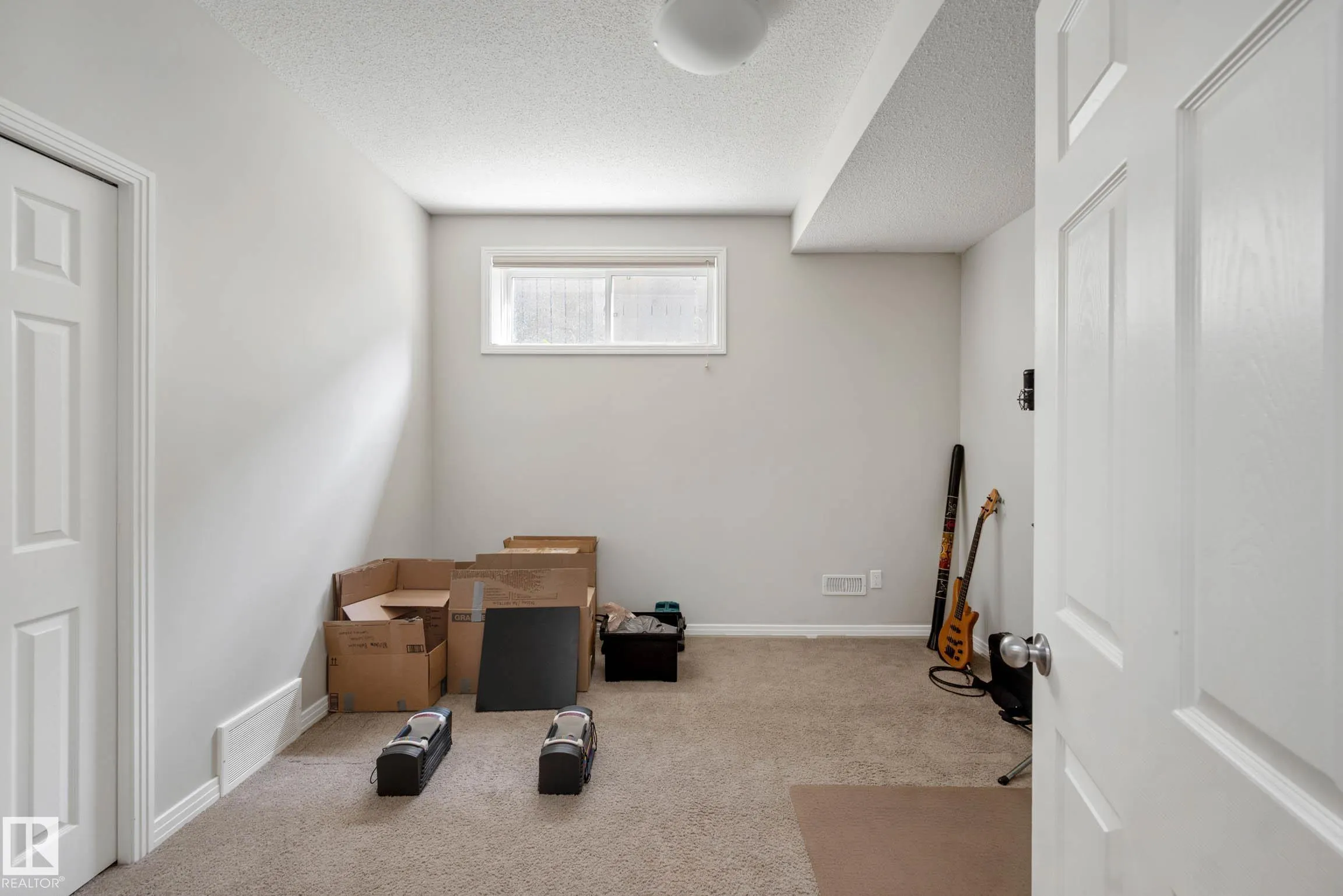 379 Reynalds Court