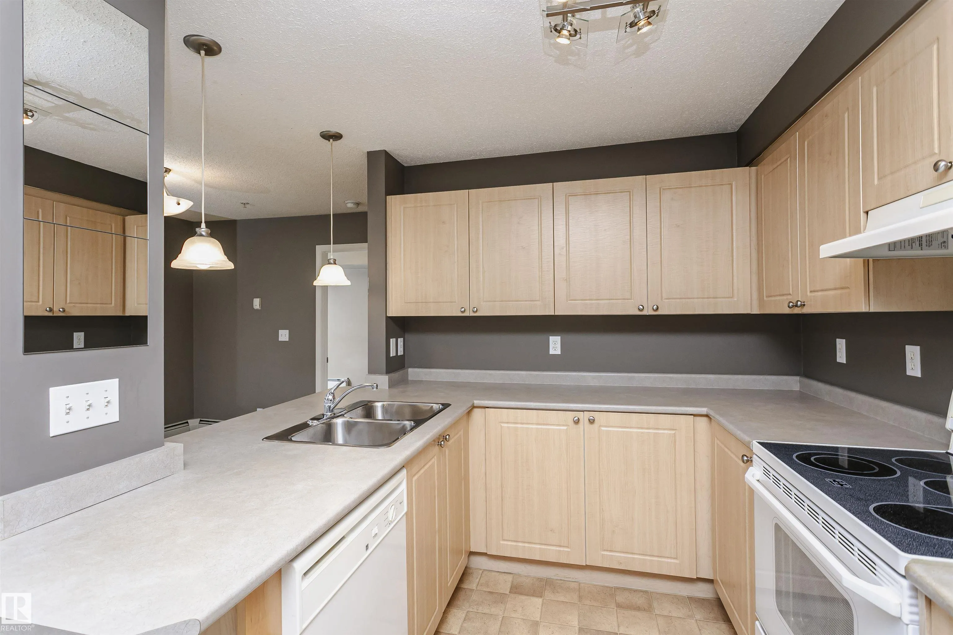 622 MCALLISTER Loop