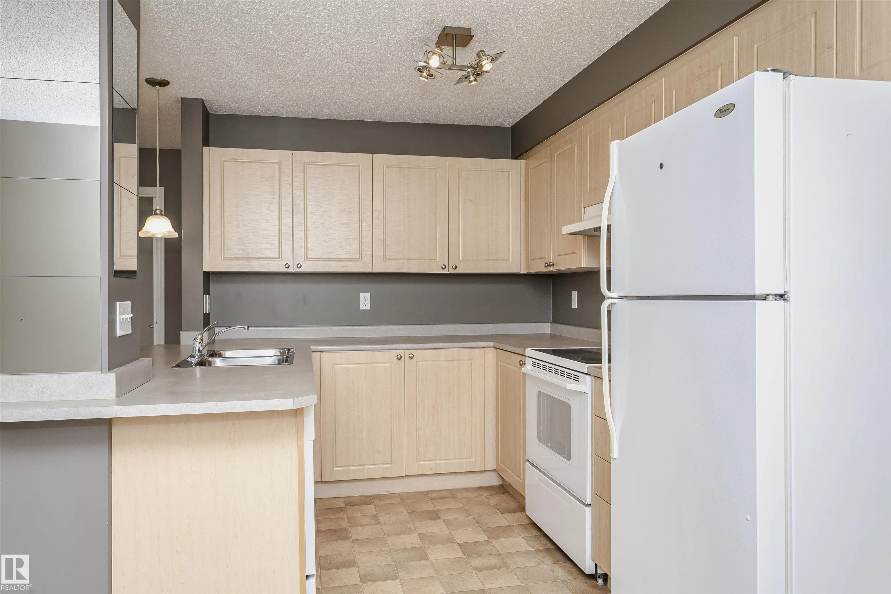 622 MCALLISTER Loop