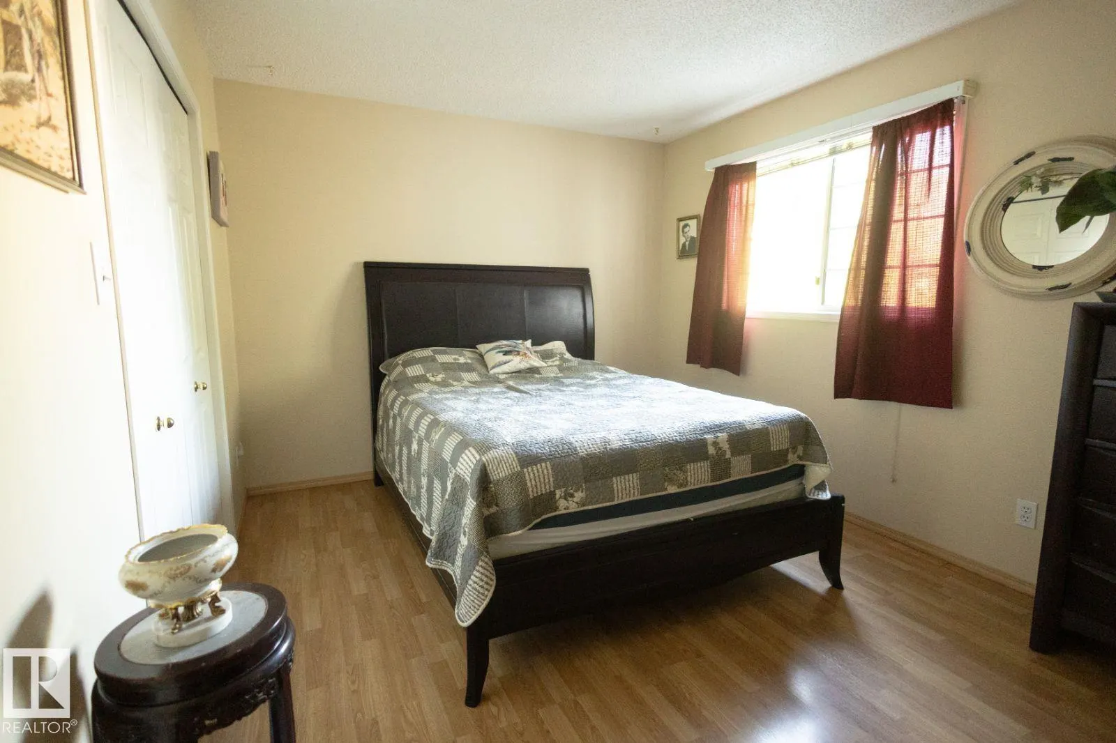 501 YOUVILLE