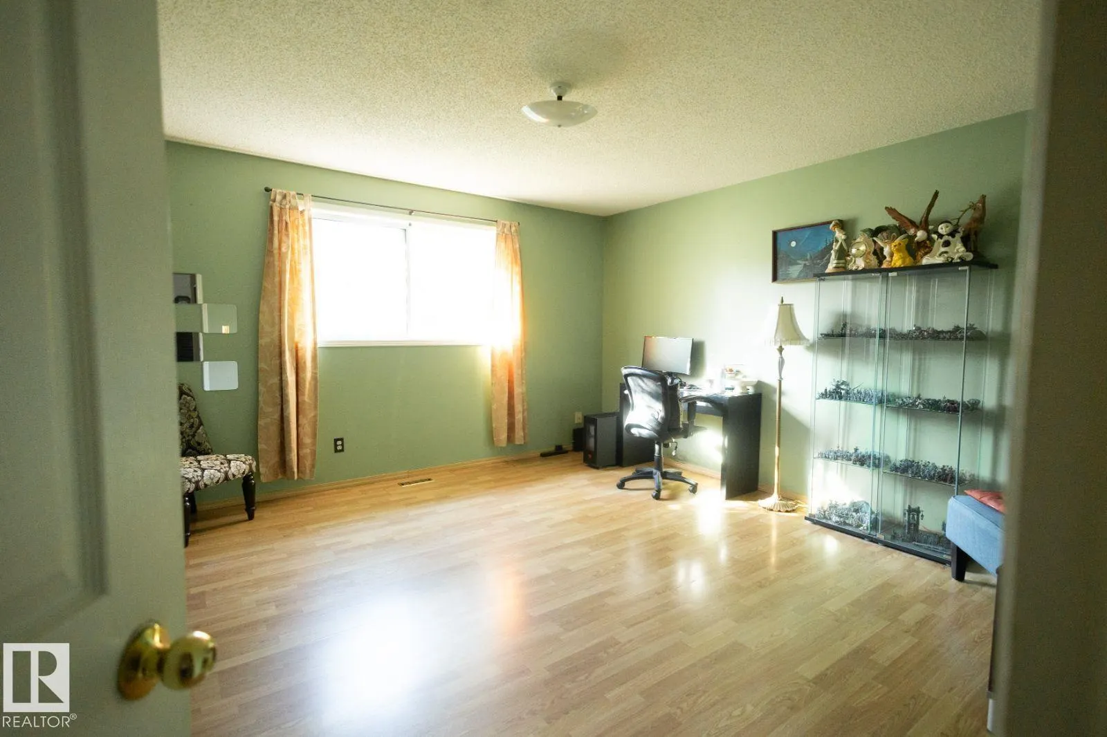 501 YOUVILLE