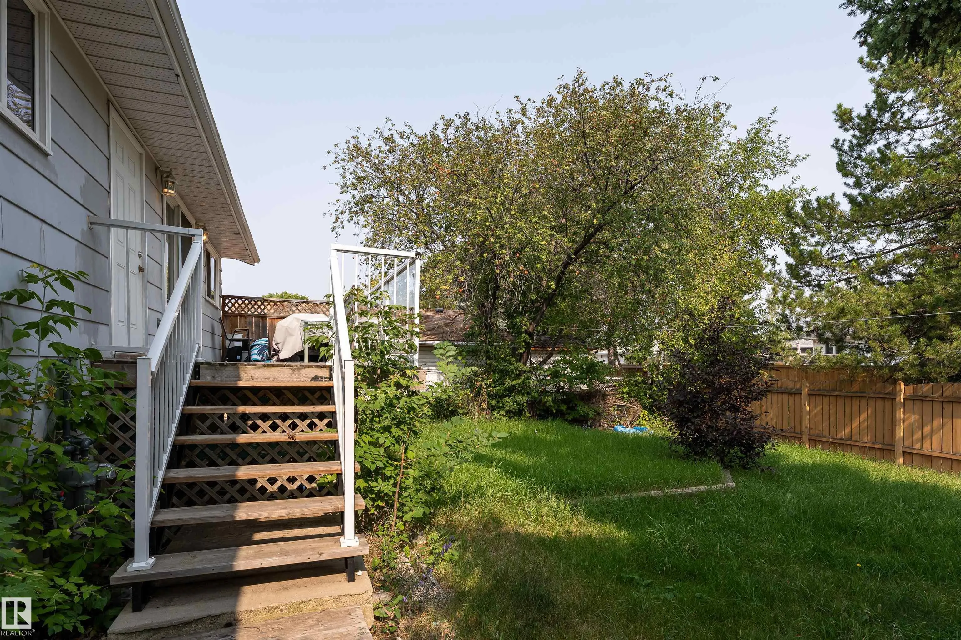 1113 LAKEWOOD