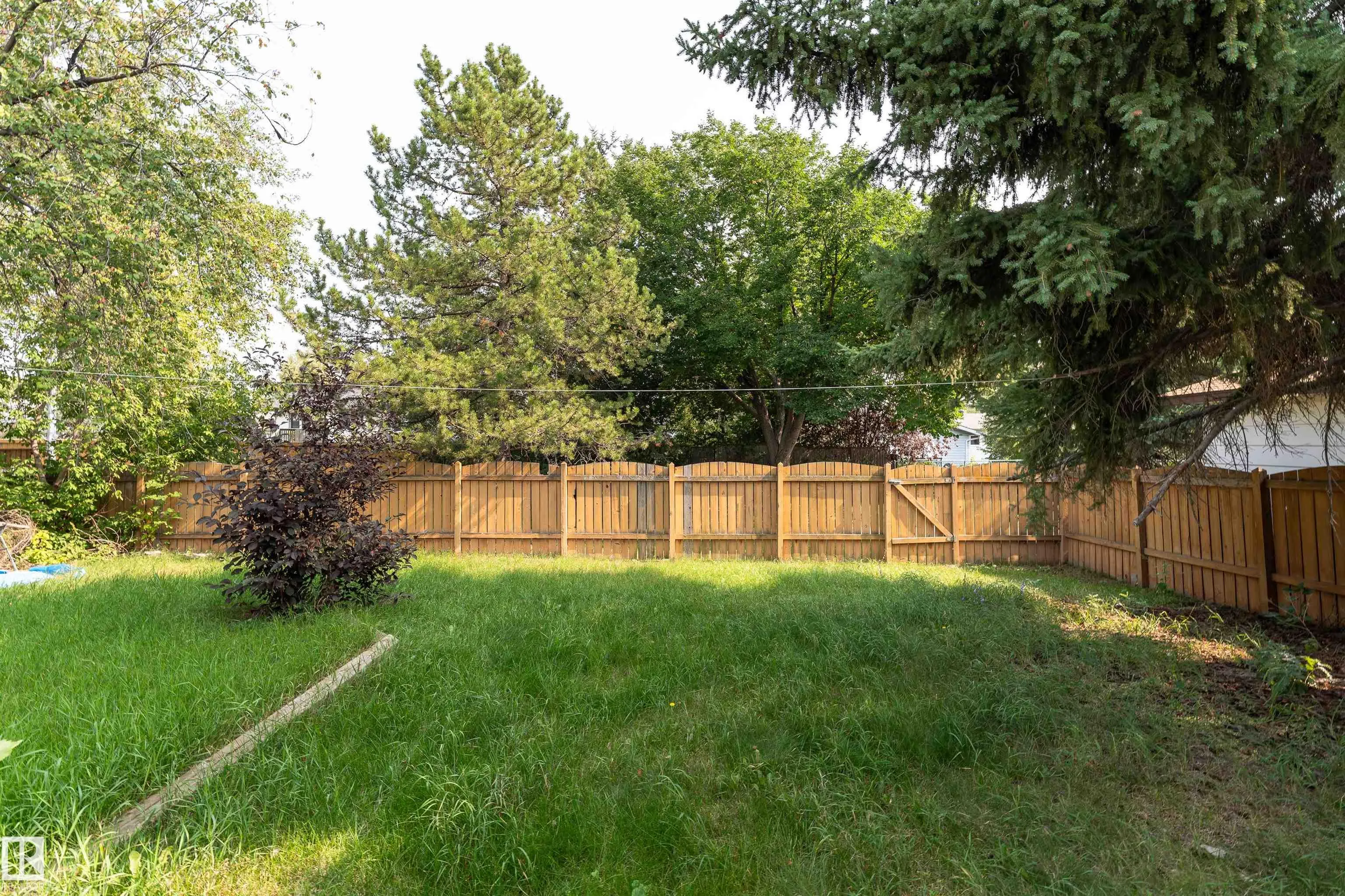 1113 LAKEWOOD ROAD NORTH