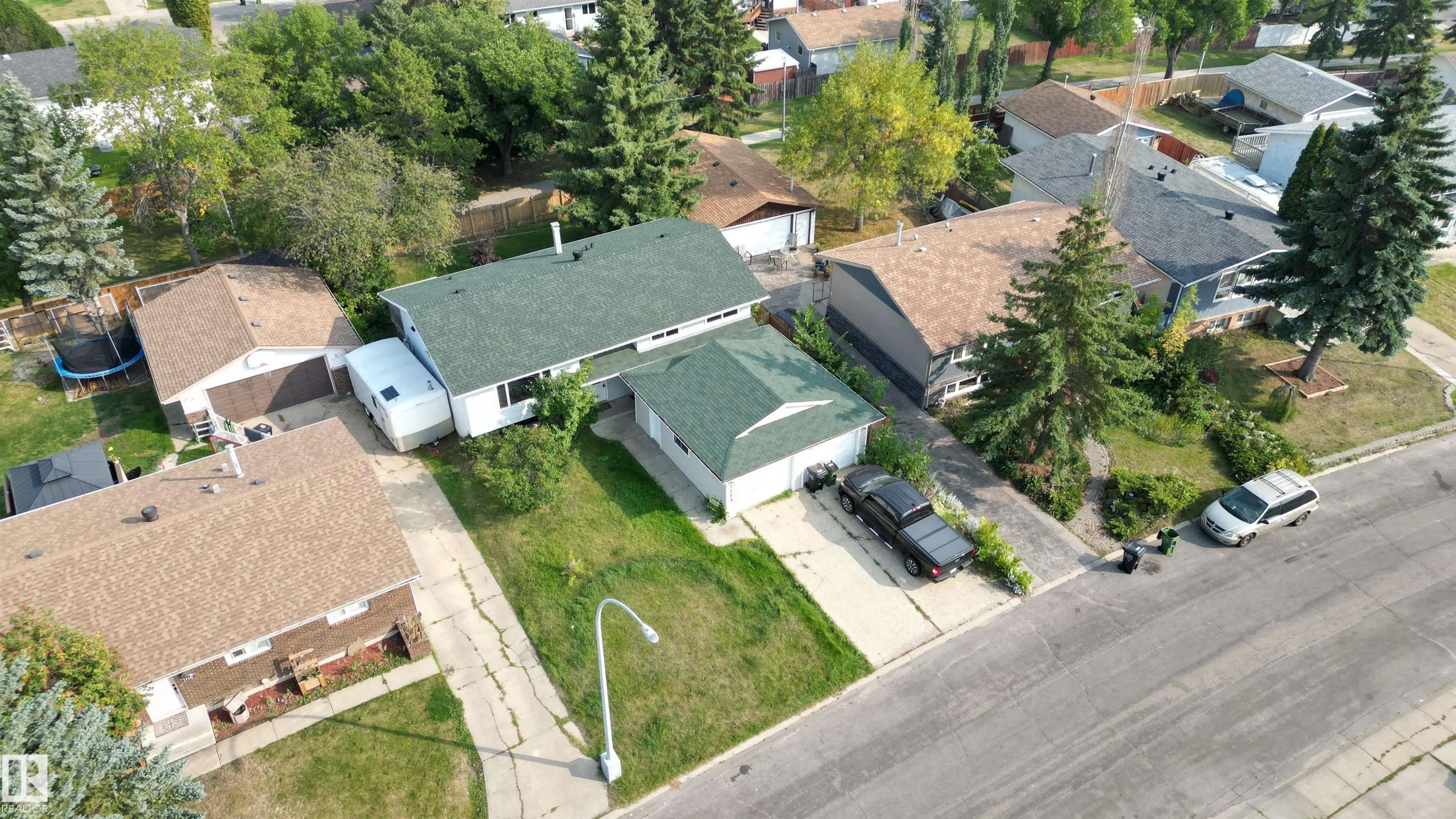 1113 LAKEWOOD