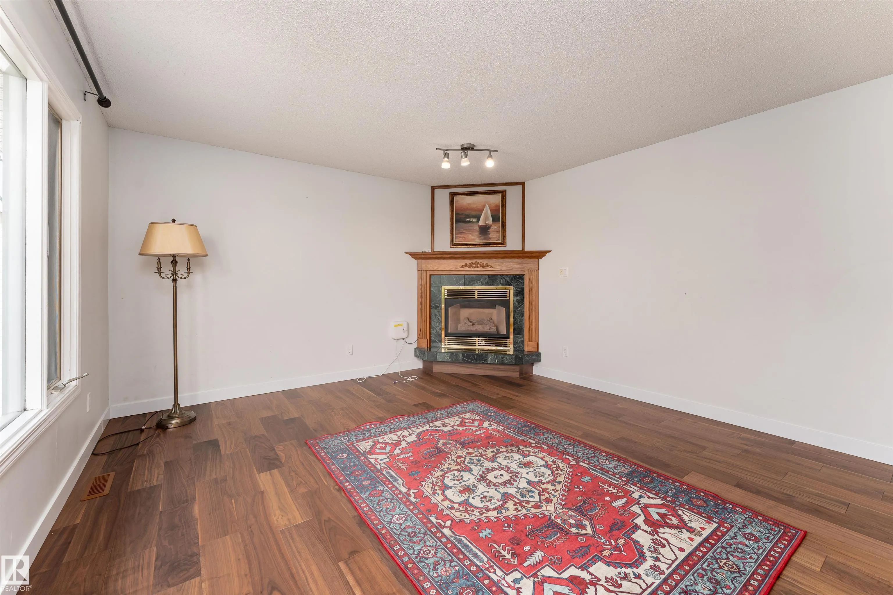 1113 LAKEWOOD