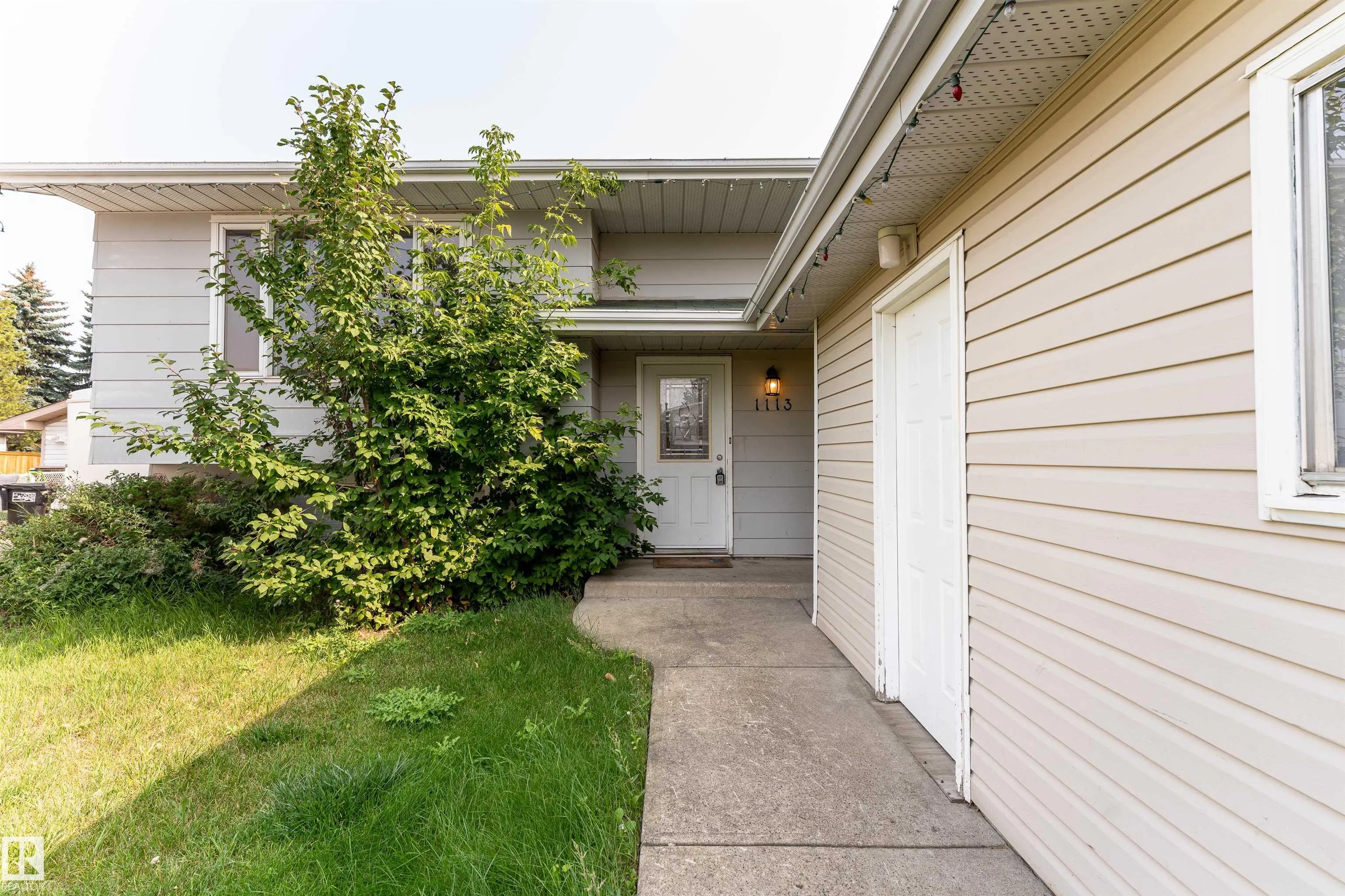 1113 LAKEWOOD